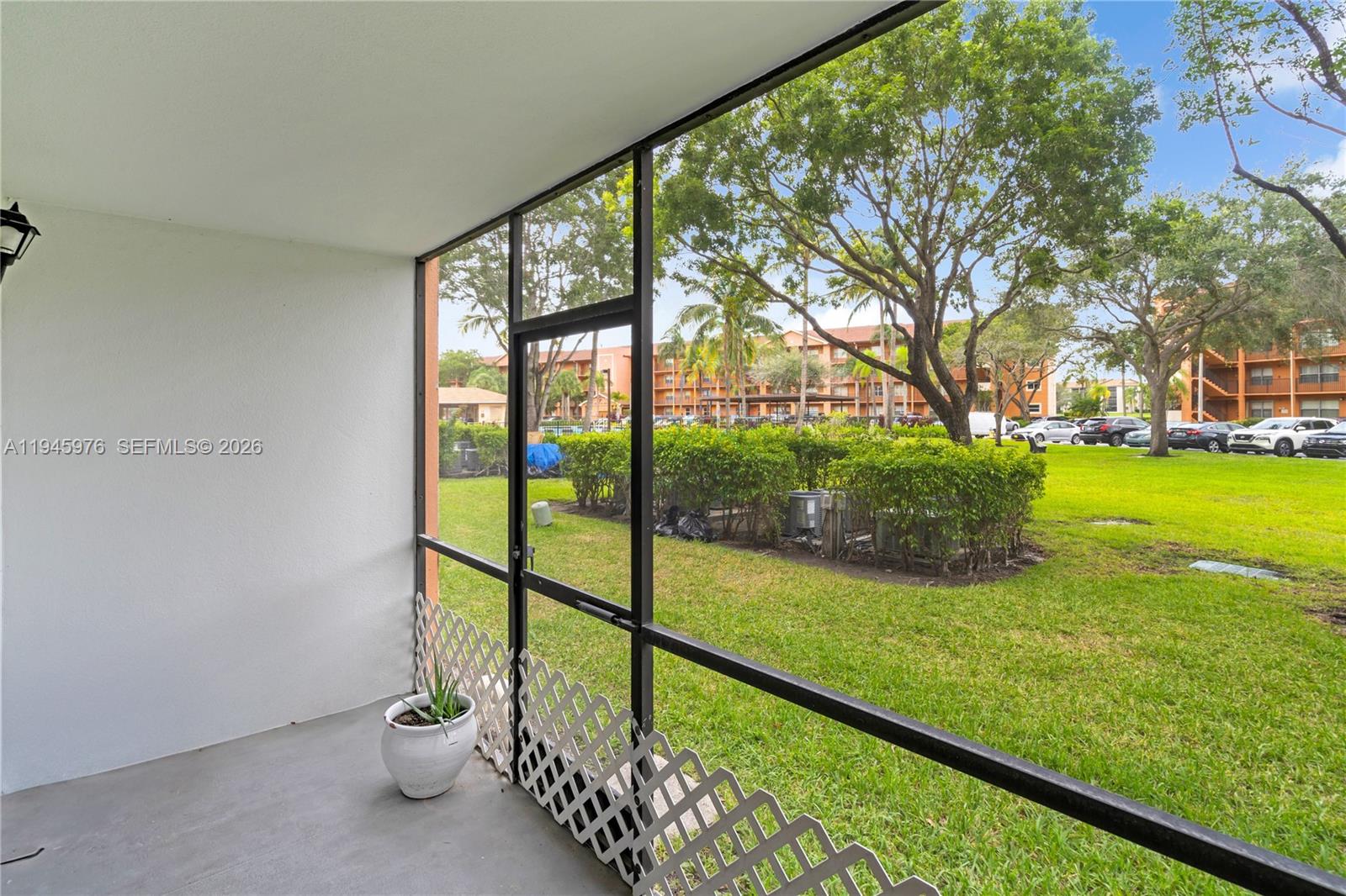 701 SW 142nd Ave # 108S