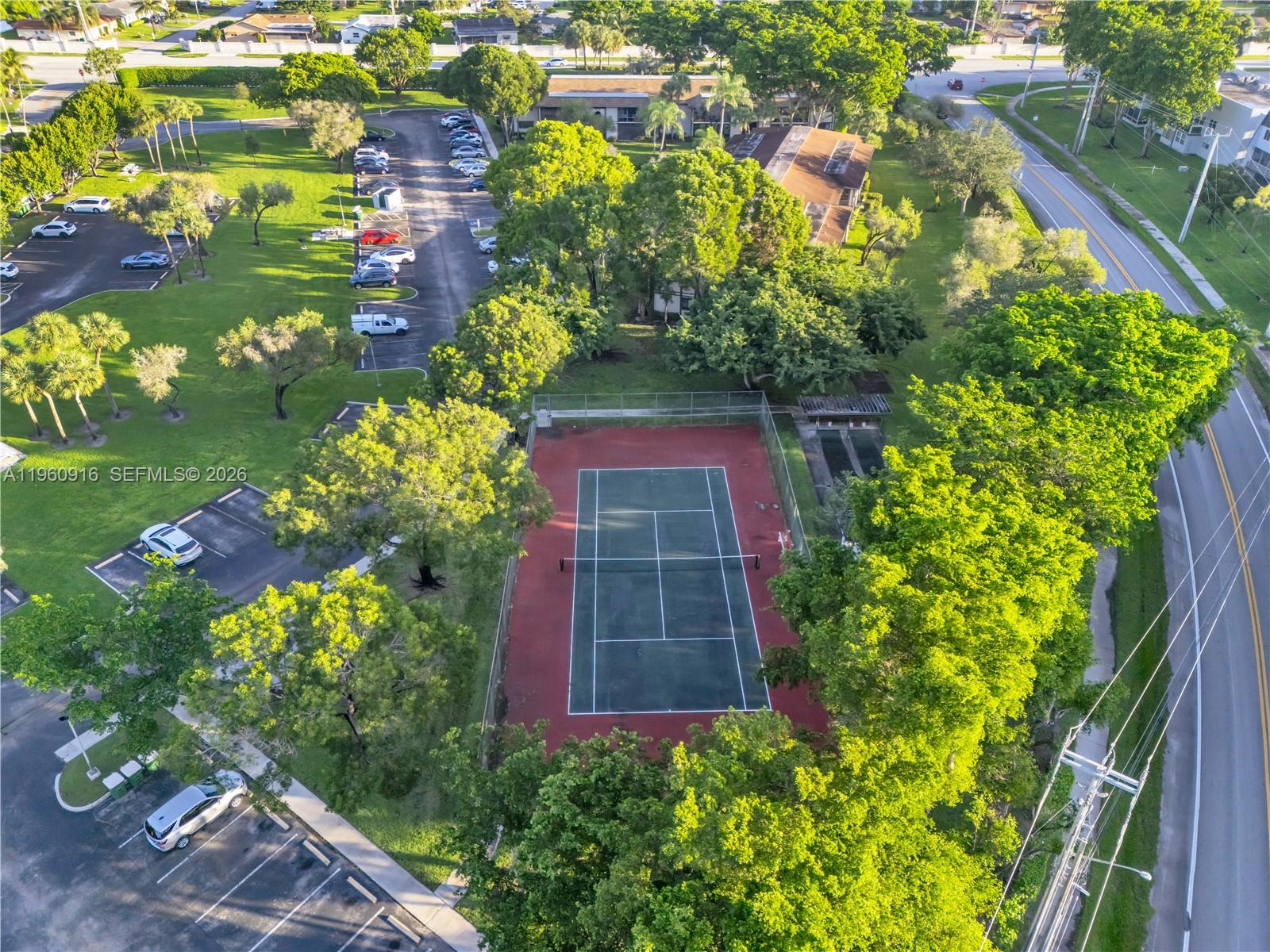 9415 W McNab Rd # 204