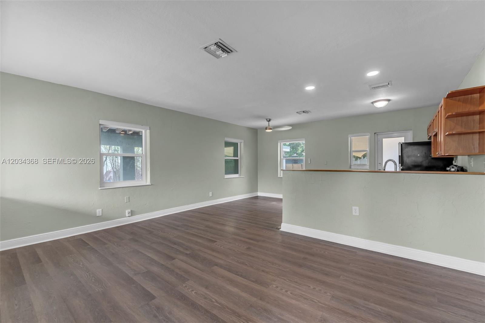 421 NW 105th St