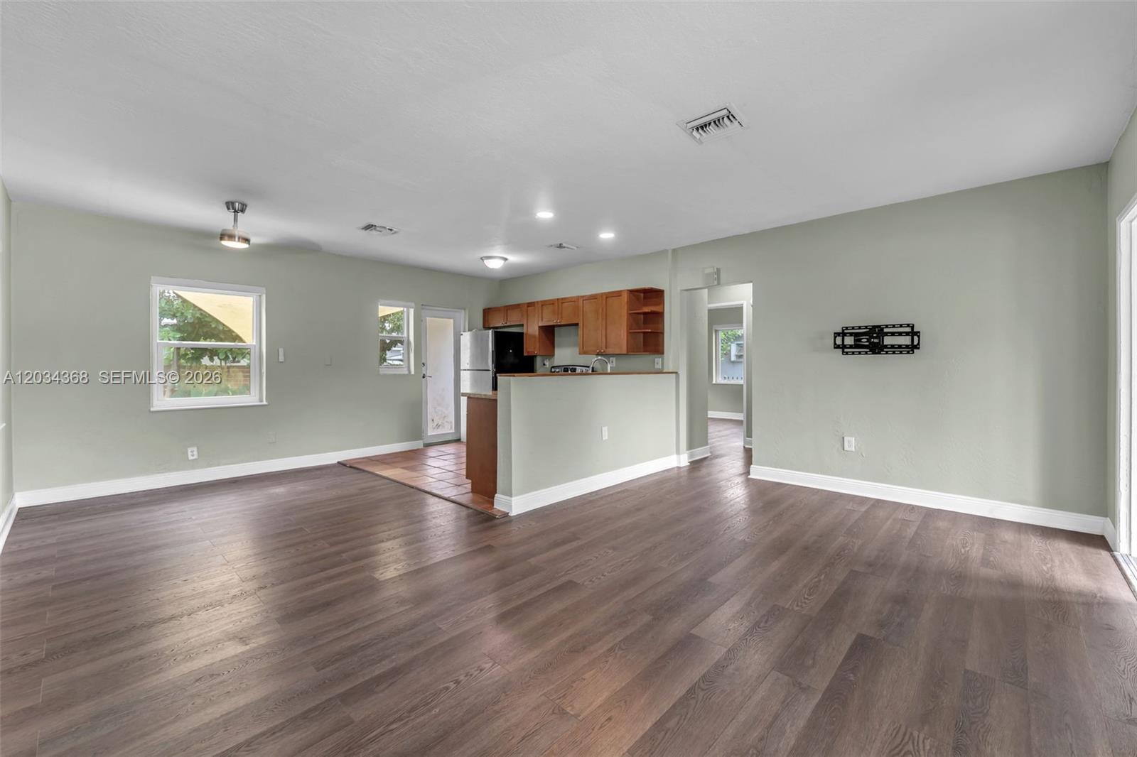 421 NW 105th St