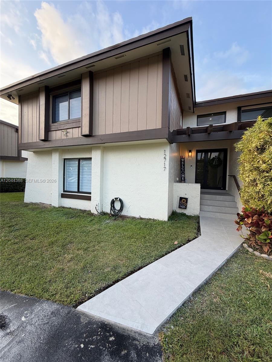12717 SW 66th Ter