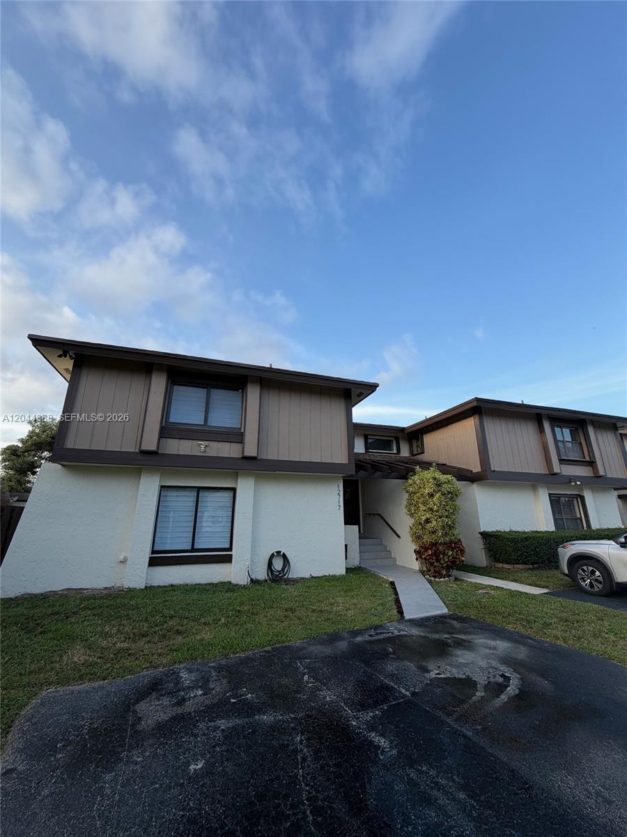 12717 SW 66th Ter