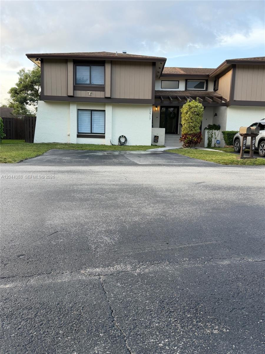 12717 SW 66th Ter