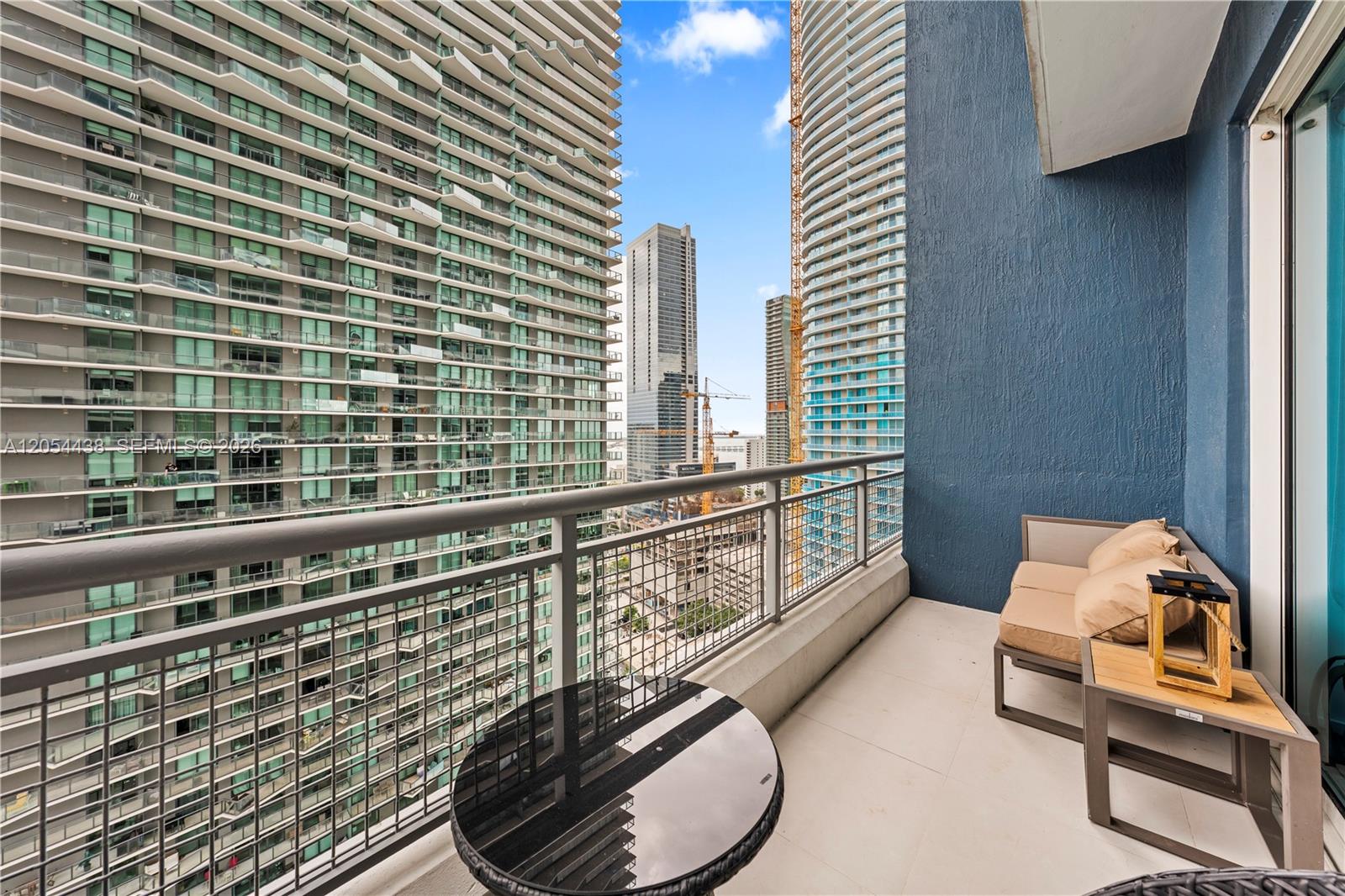 60 SW 13th St # 2422
