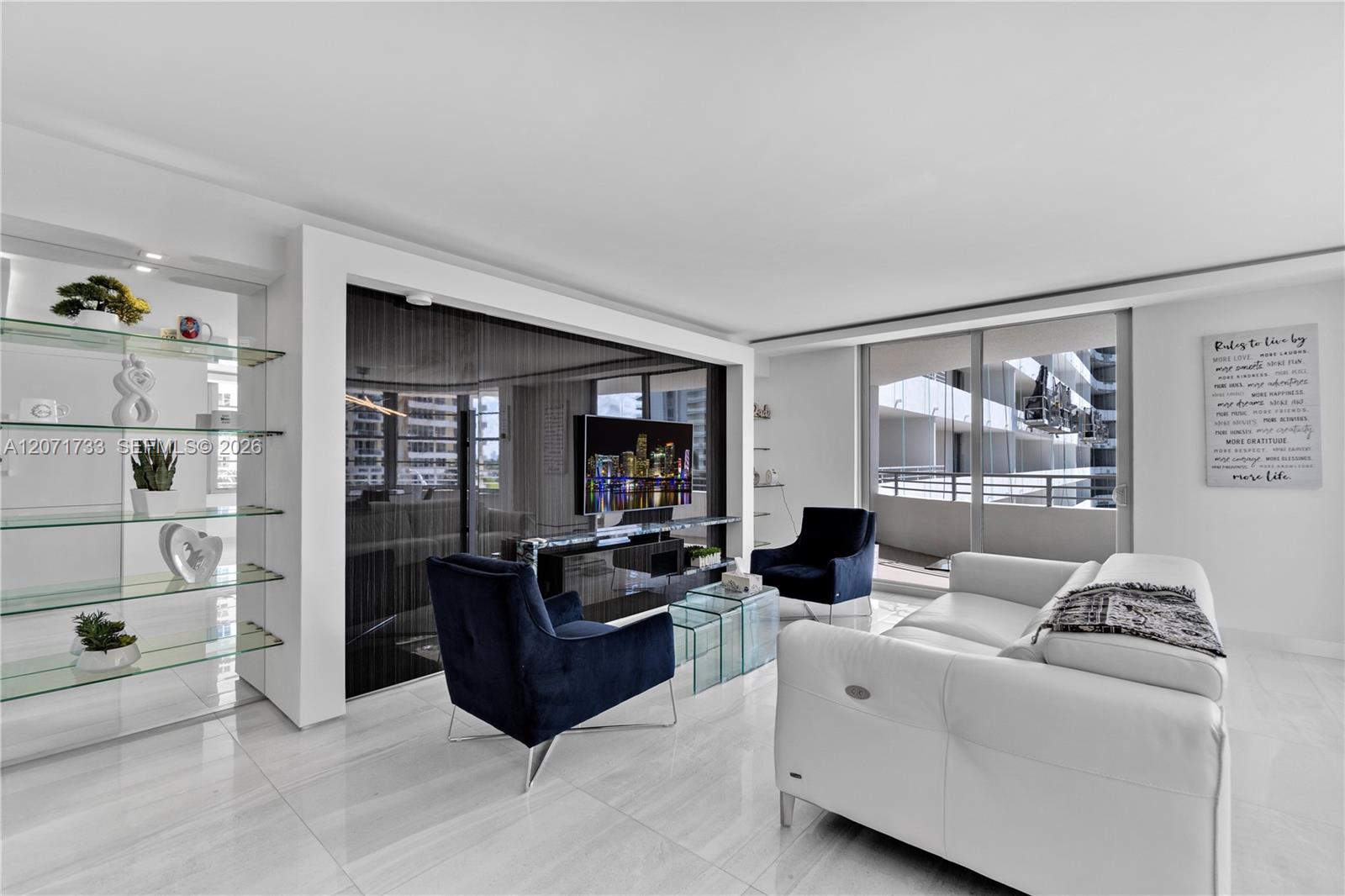 5555 Collins Ave # 5A