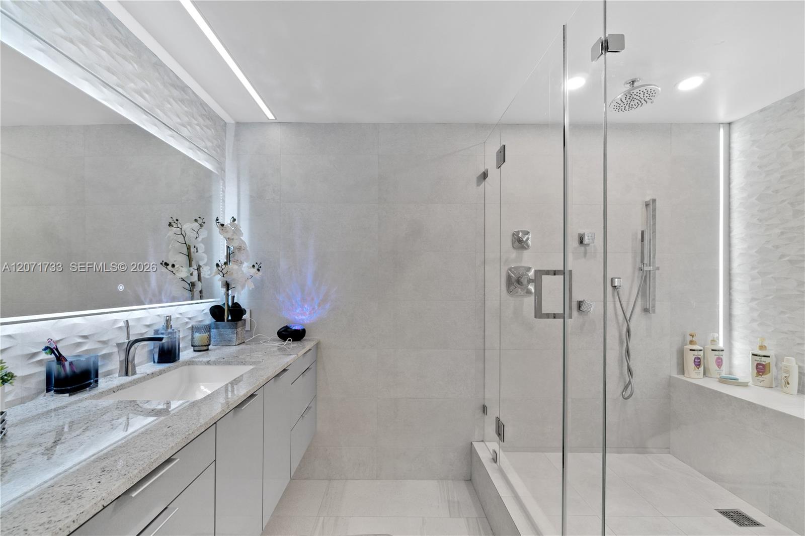 5555 Collins Ave # 5A