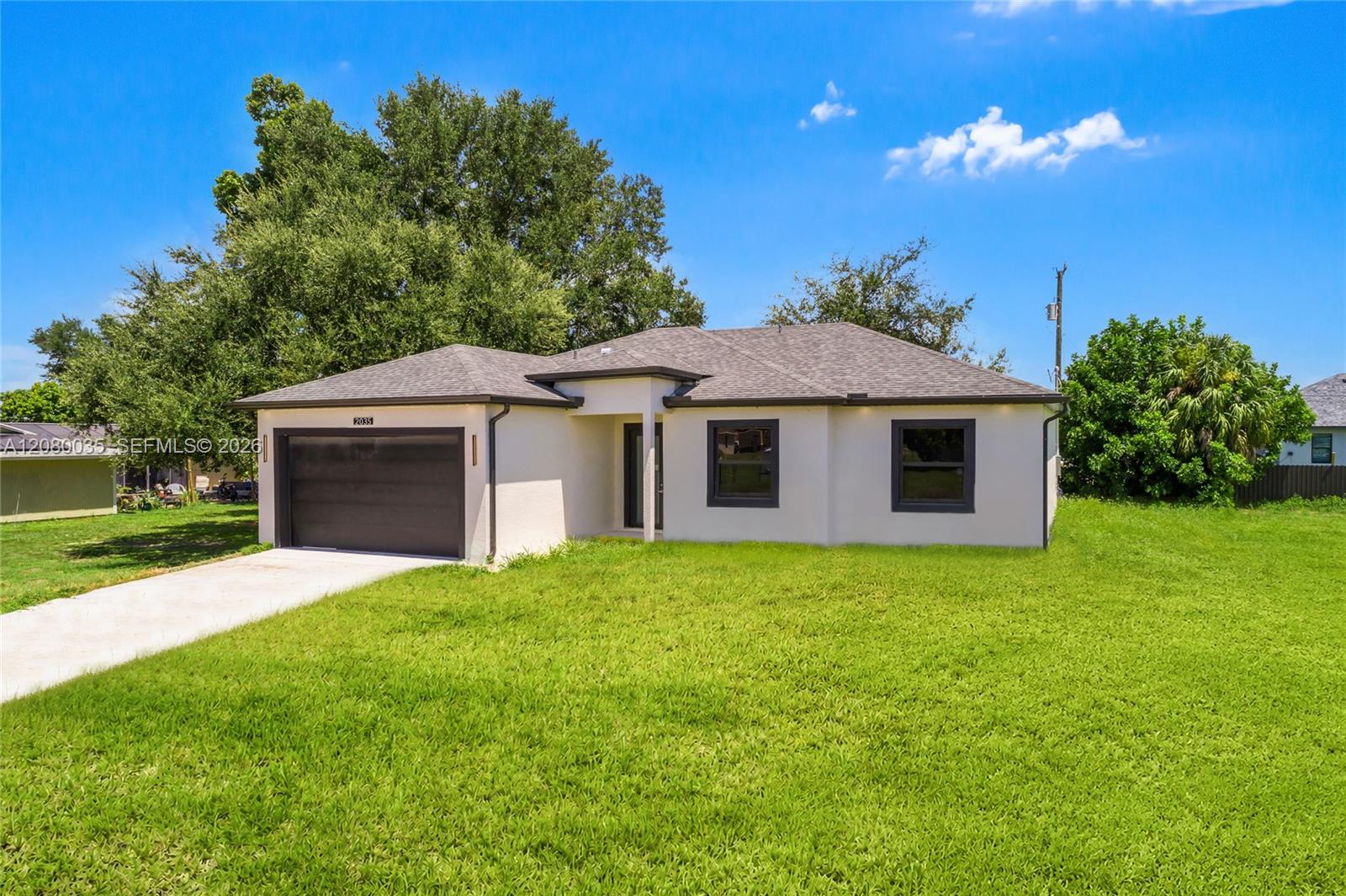 2035 NE 9th Ave