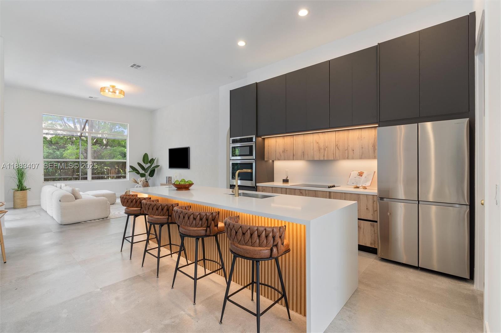 10275 Oak Meadow Lane