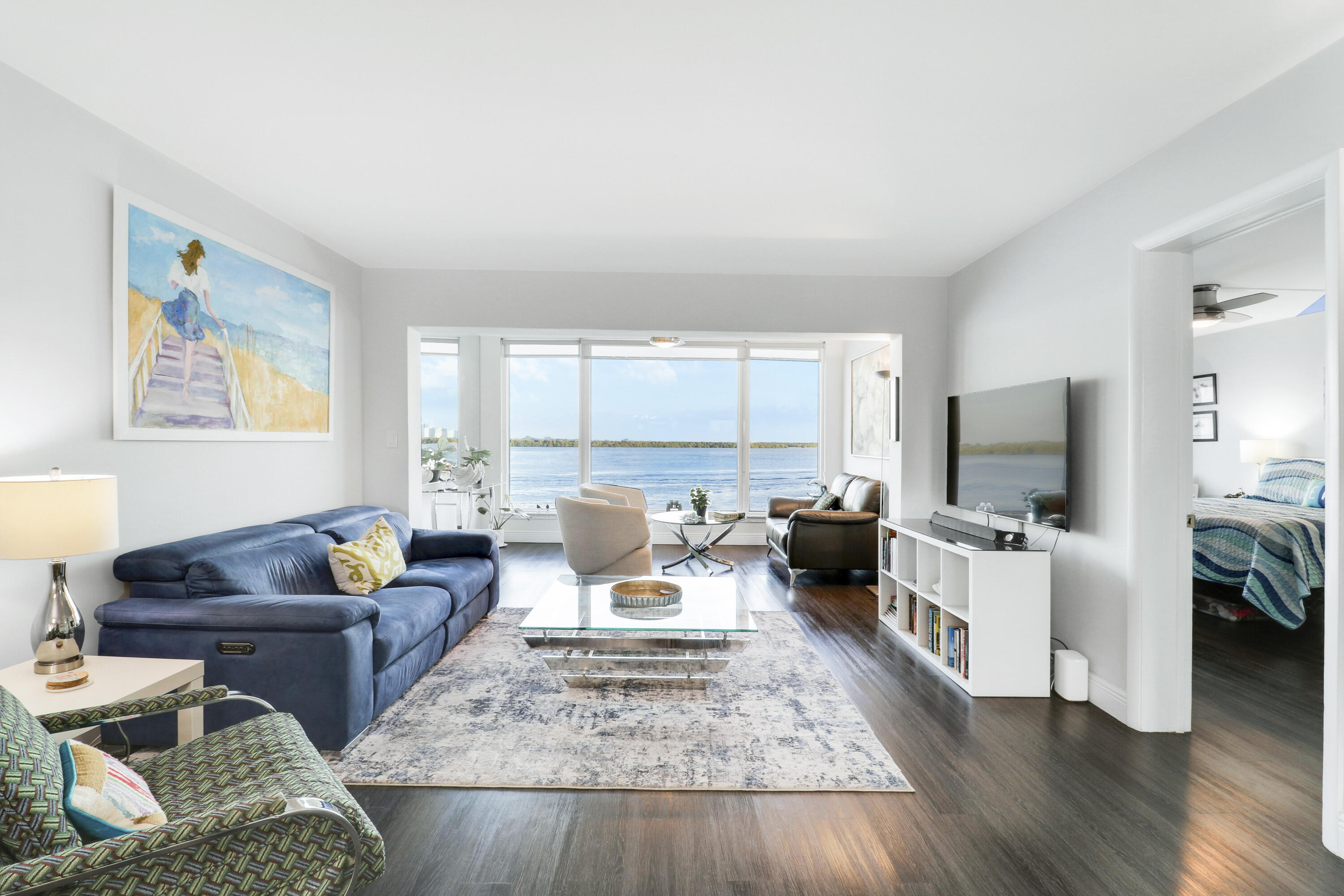 52 Yacht Club Drive 402