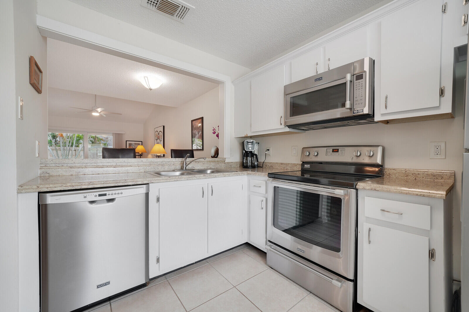 215 Palmetto Court