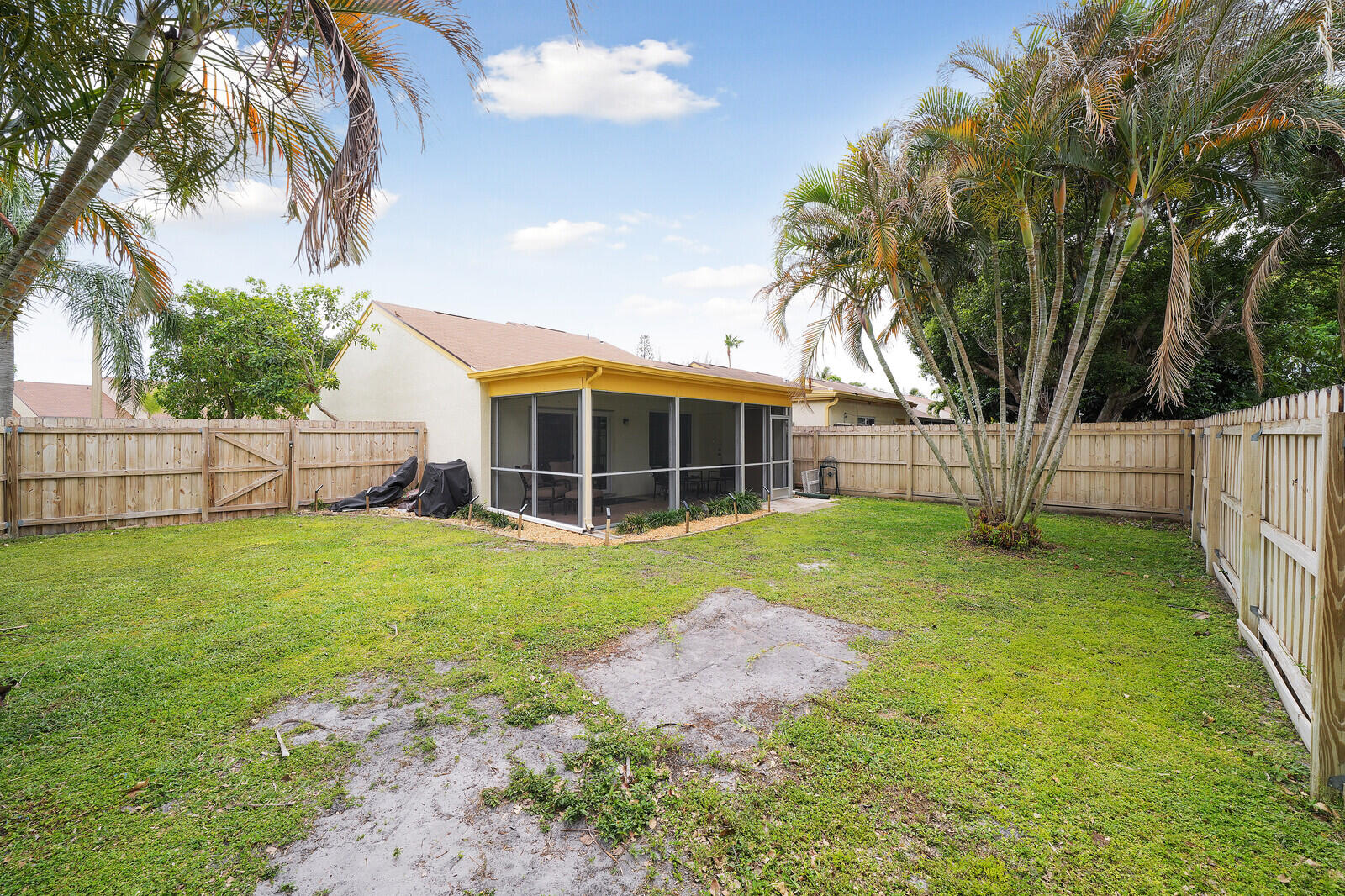 215 Palmetto Court