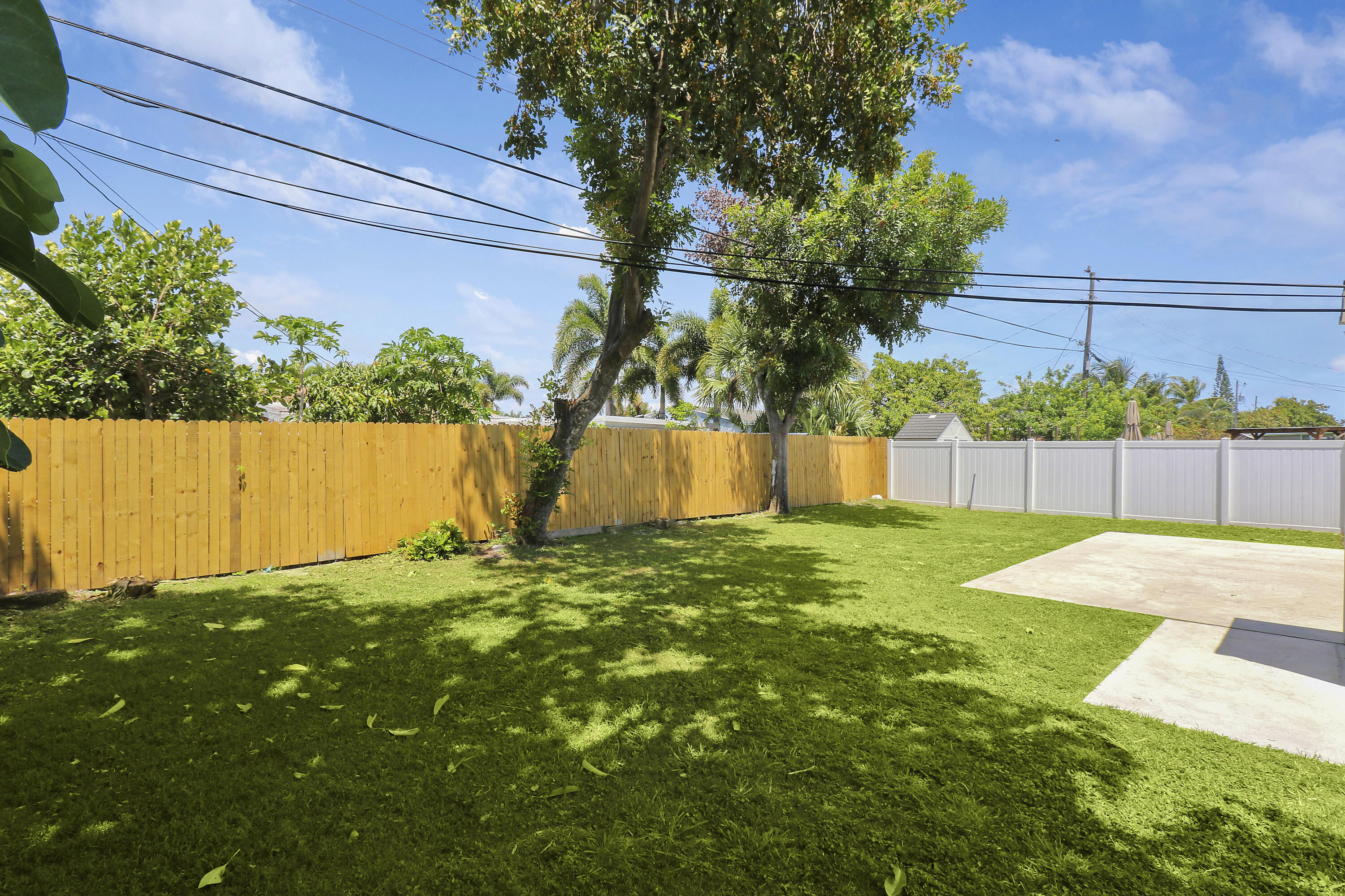 9291 Bloomfield Drive