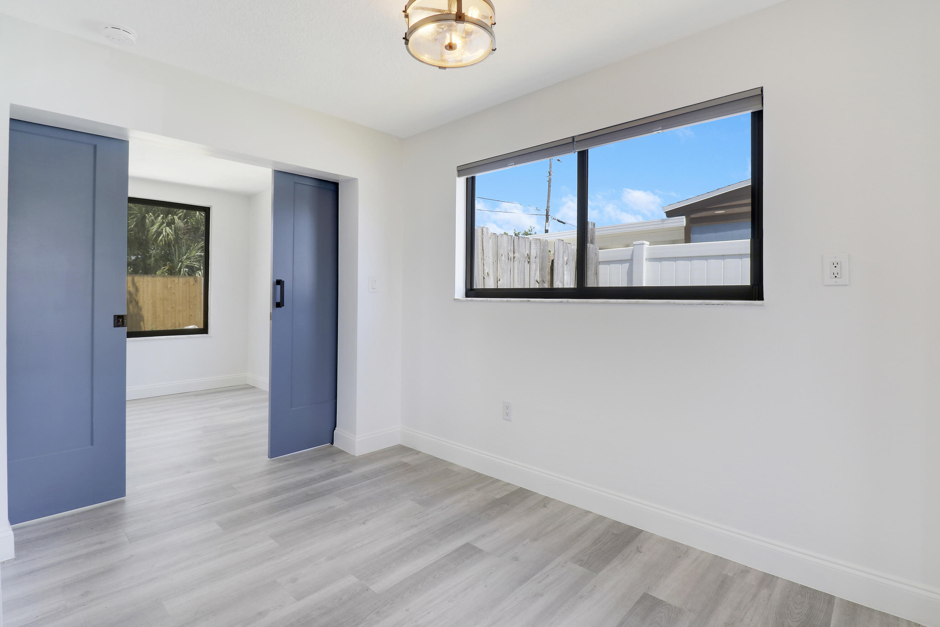 9291 Bloomfield Drive