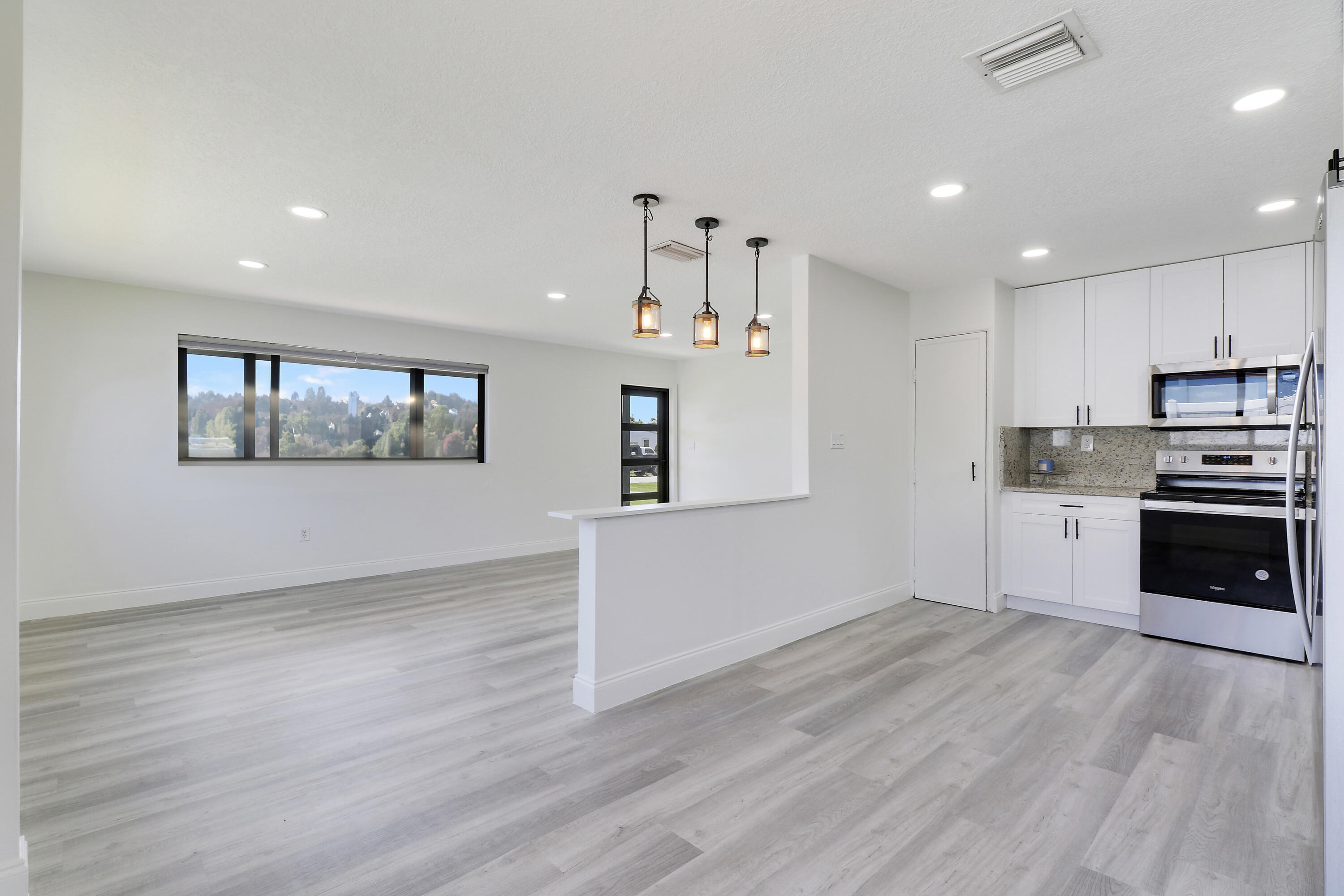 9291 Bloomfield Drive