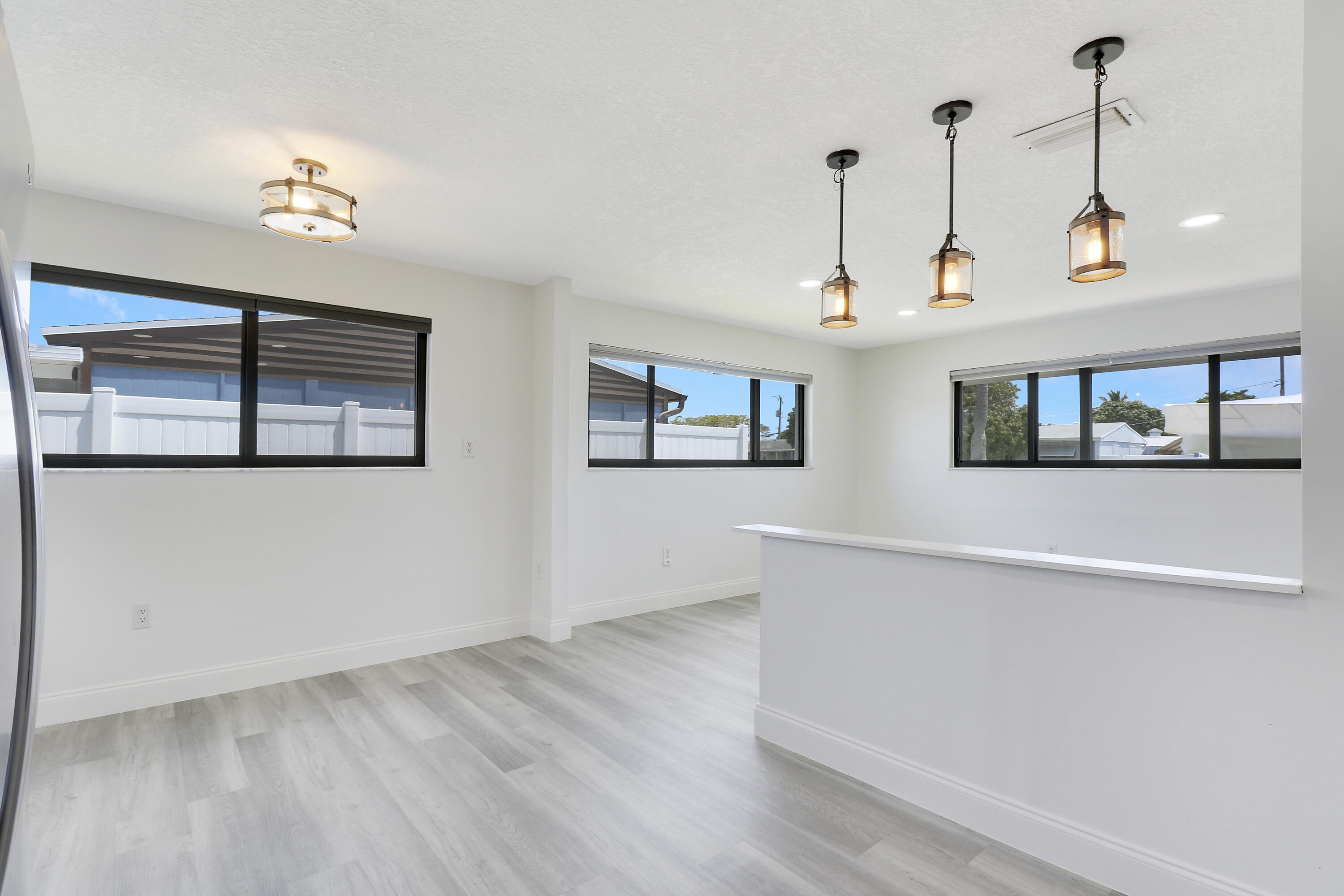 9291 Bloomfield Drive