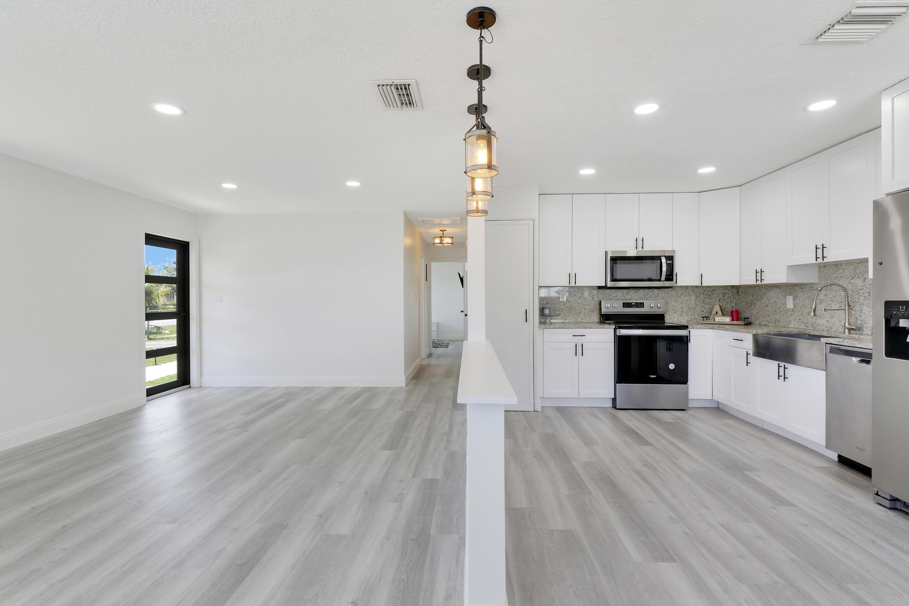9291 Bloomfield Drive