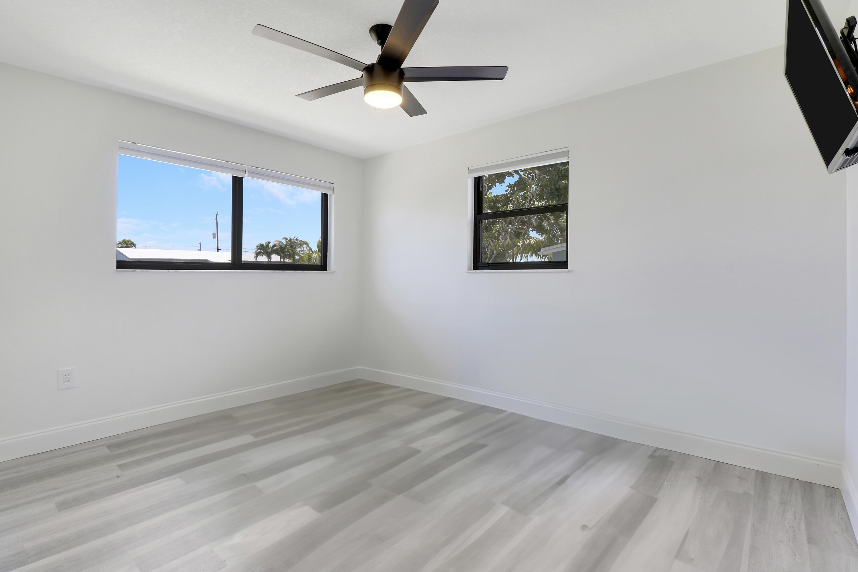 9291 Bloomfield Drive