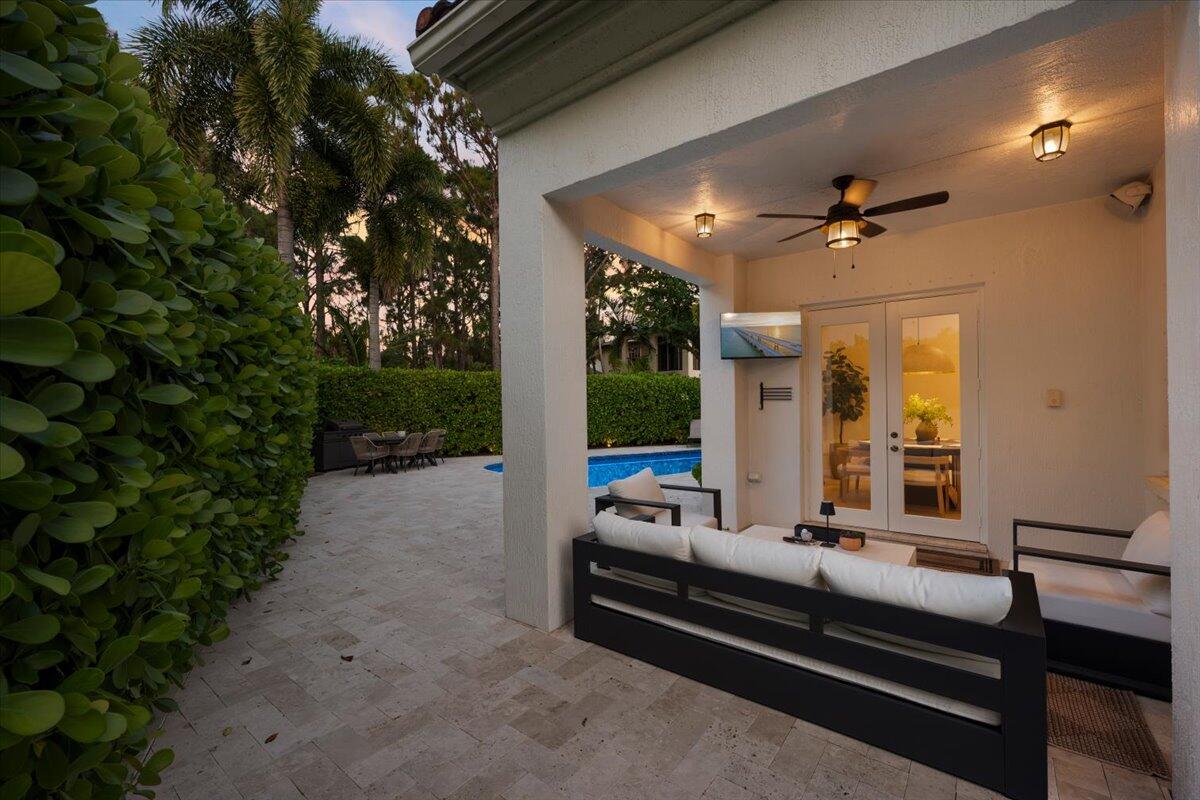 2104 Spring Court