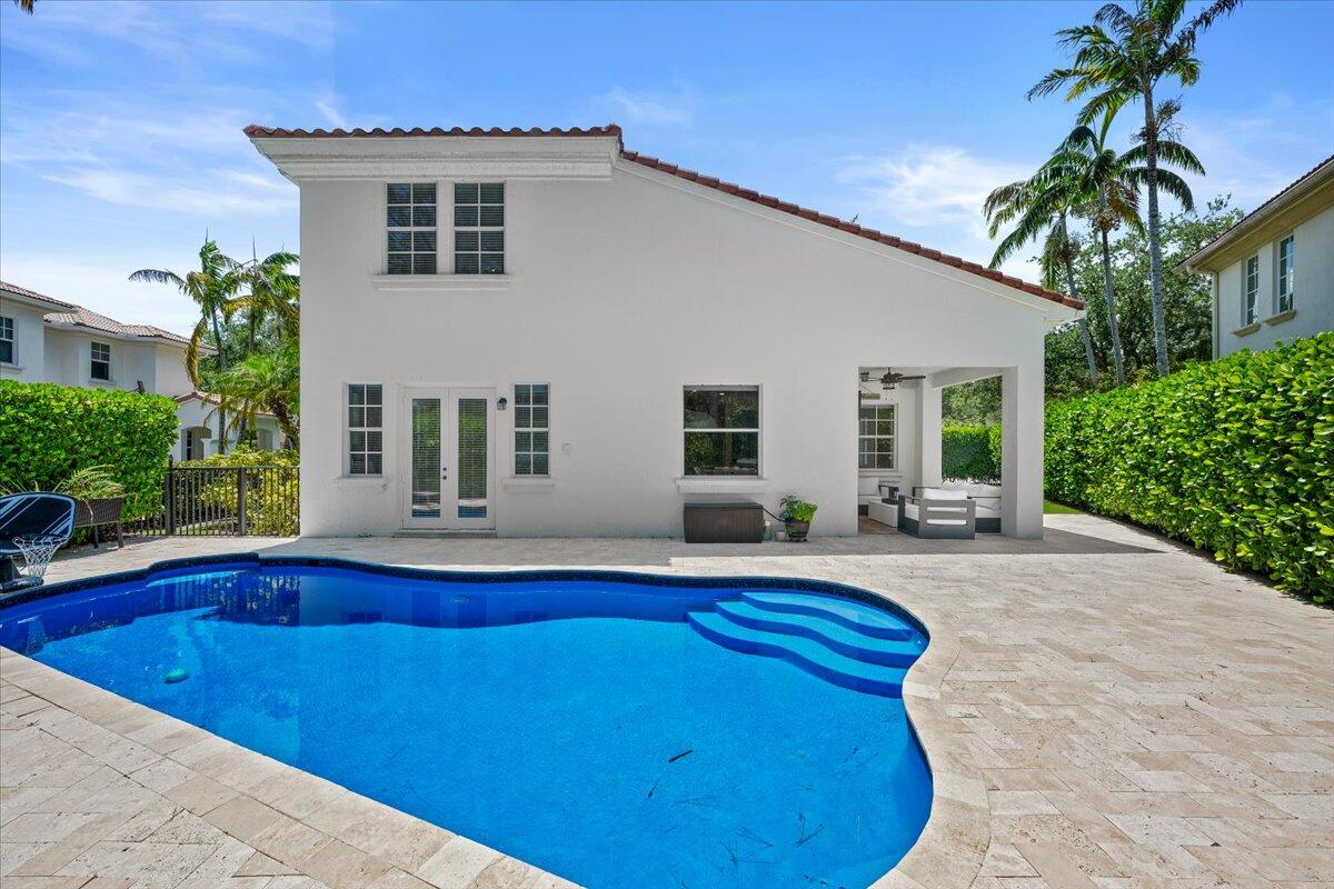 2104 Spring Court