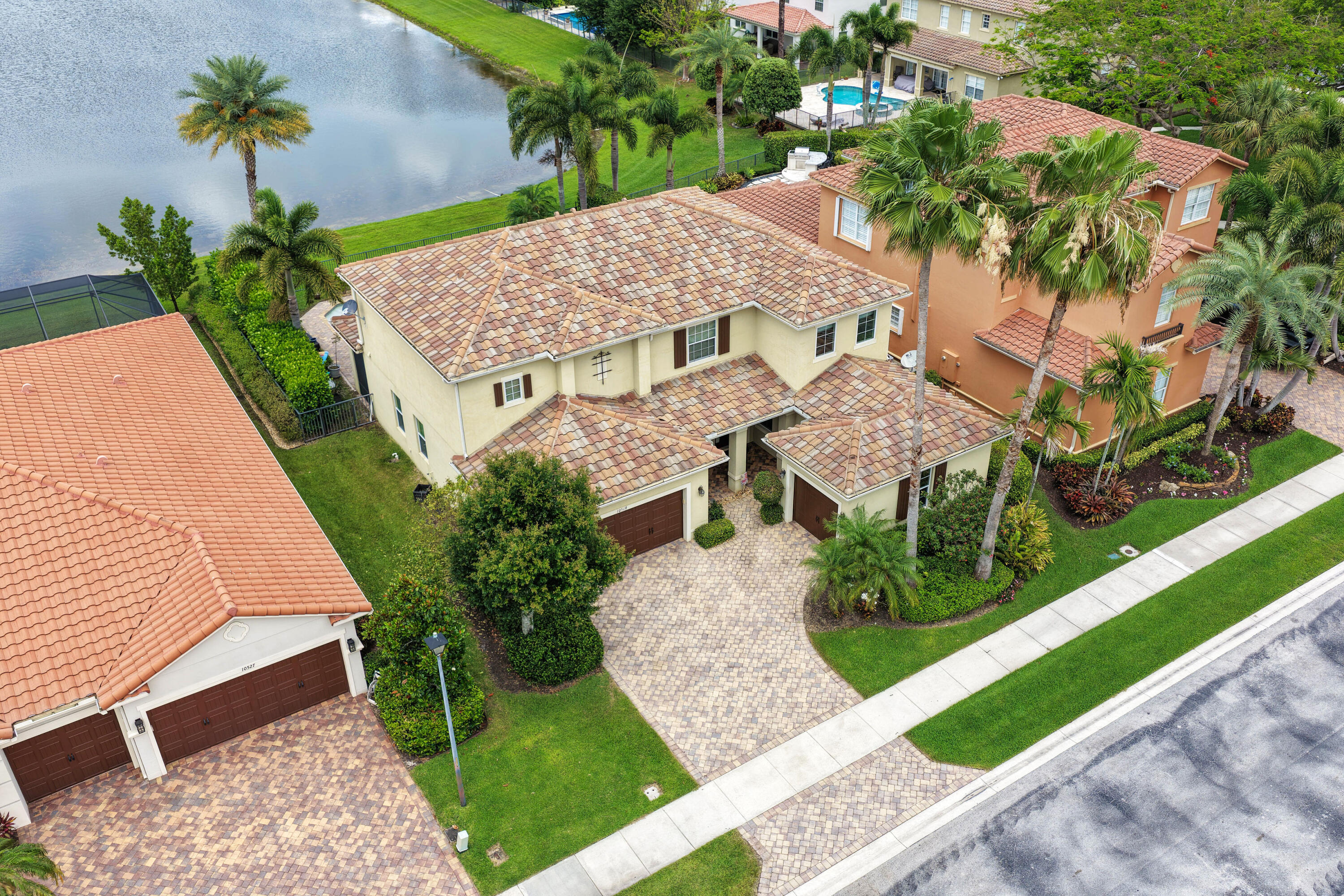 10519 Longleaf Lane
