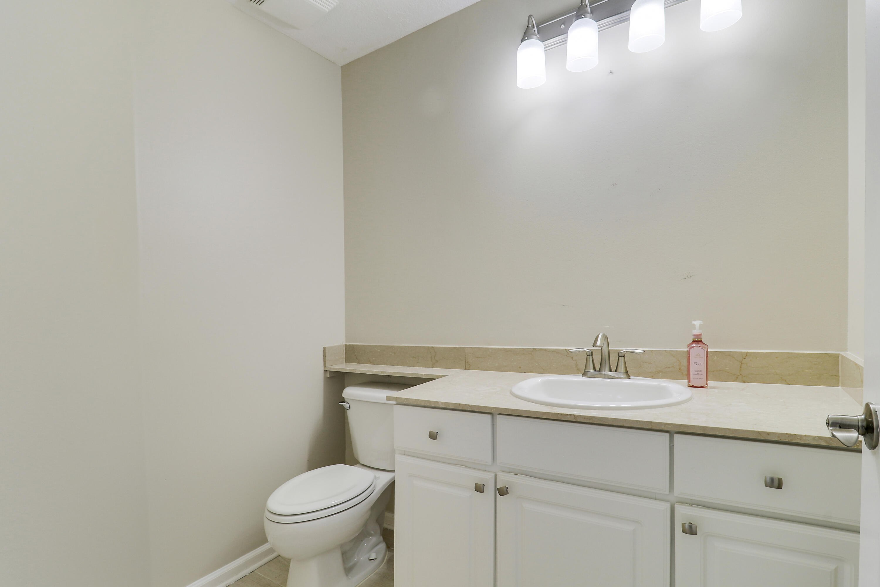 155 Galicia Way 204