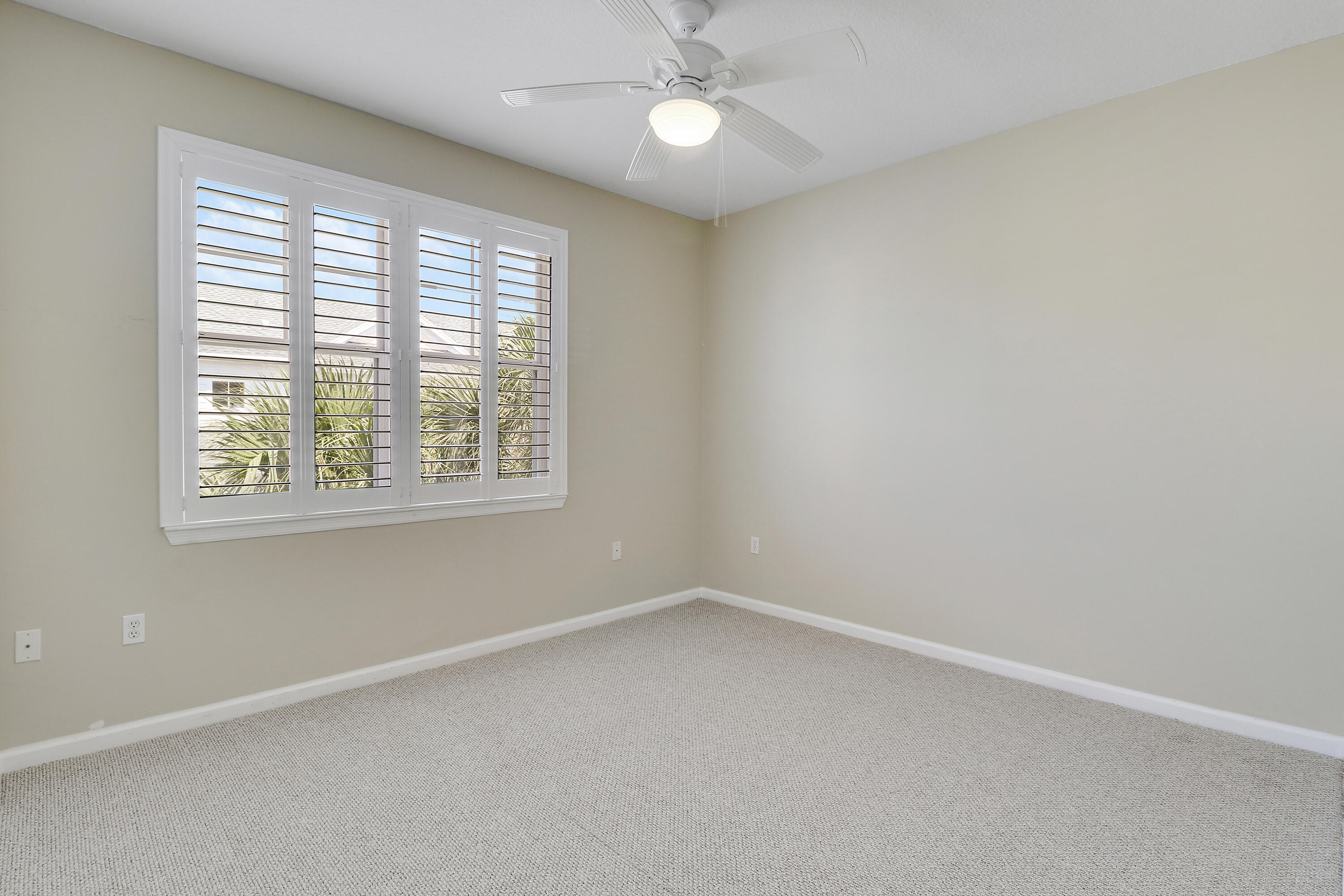 155 Galicia Way 204