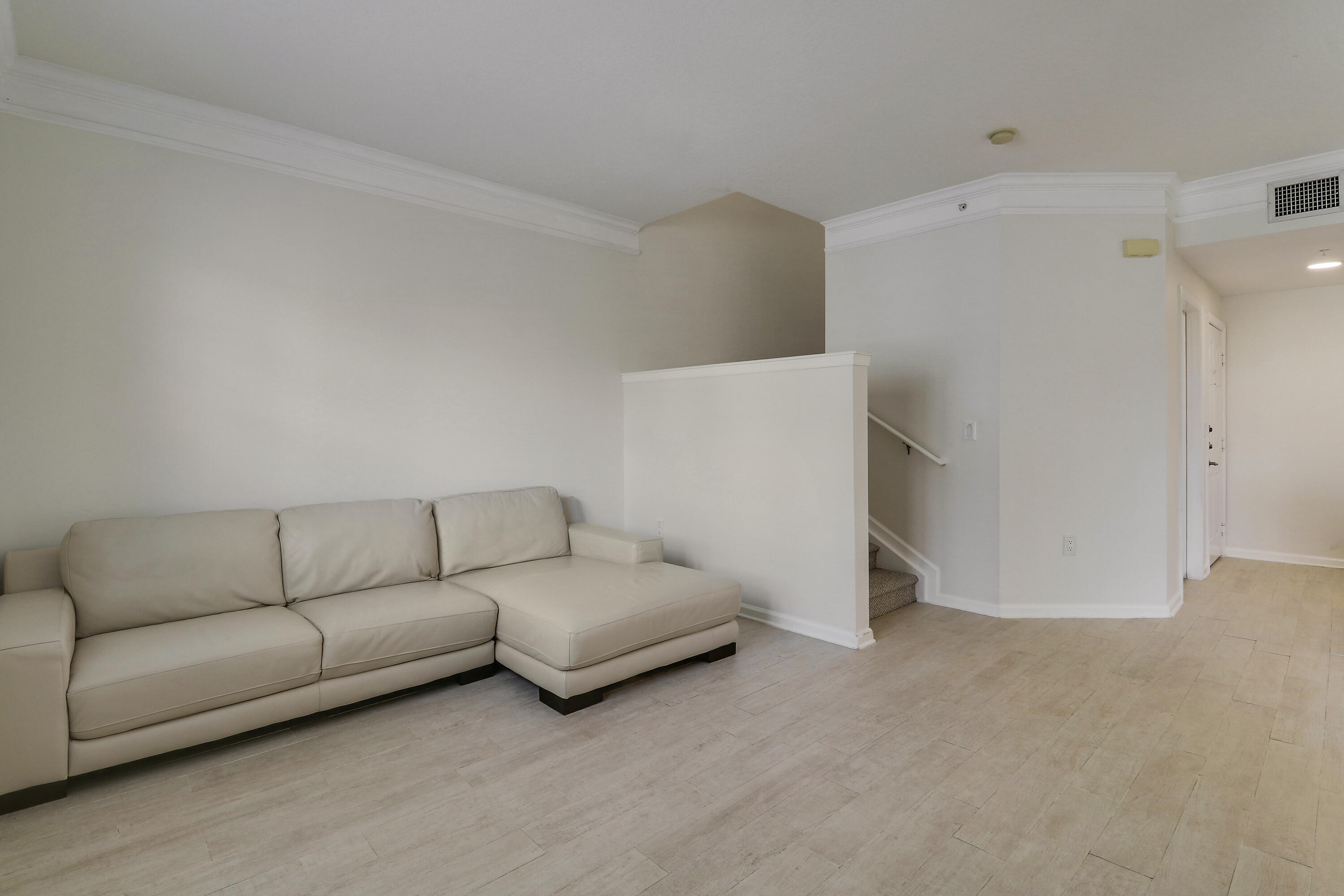 155 Galicia Way 204
