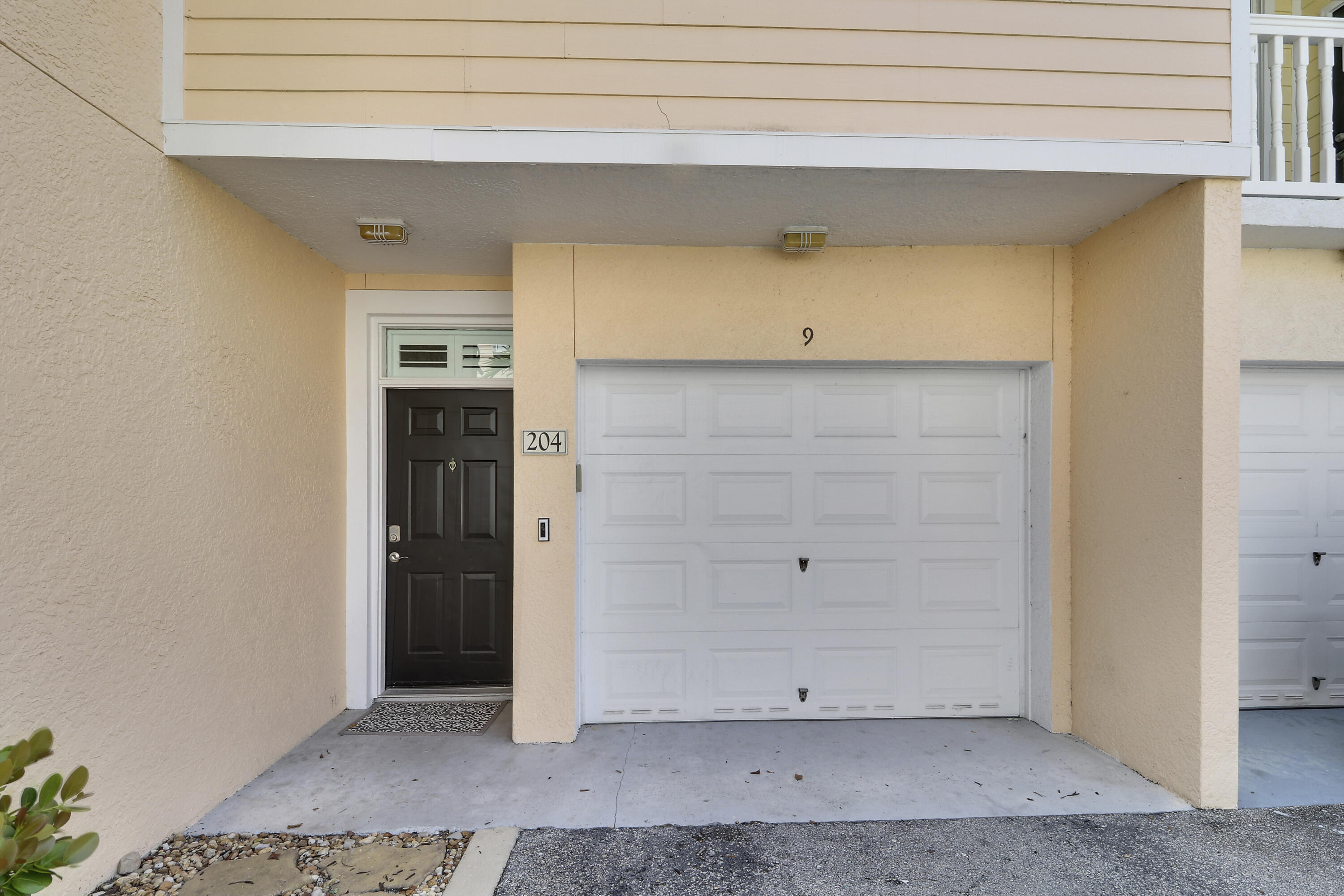 155 Galicia Way 204