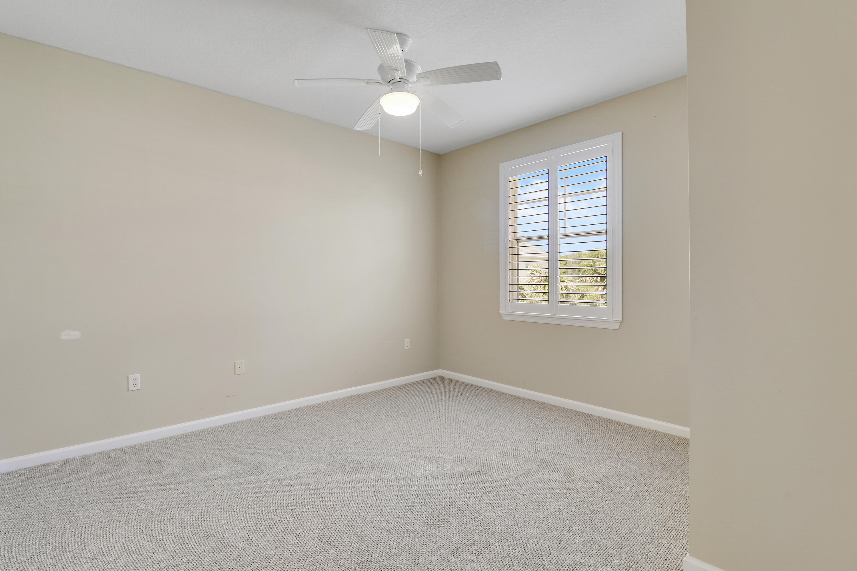 155 Galicia Way 204