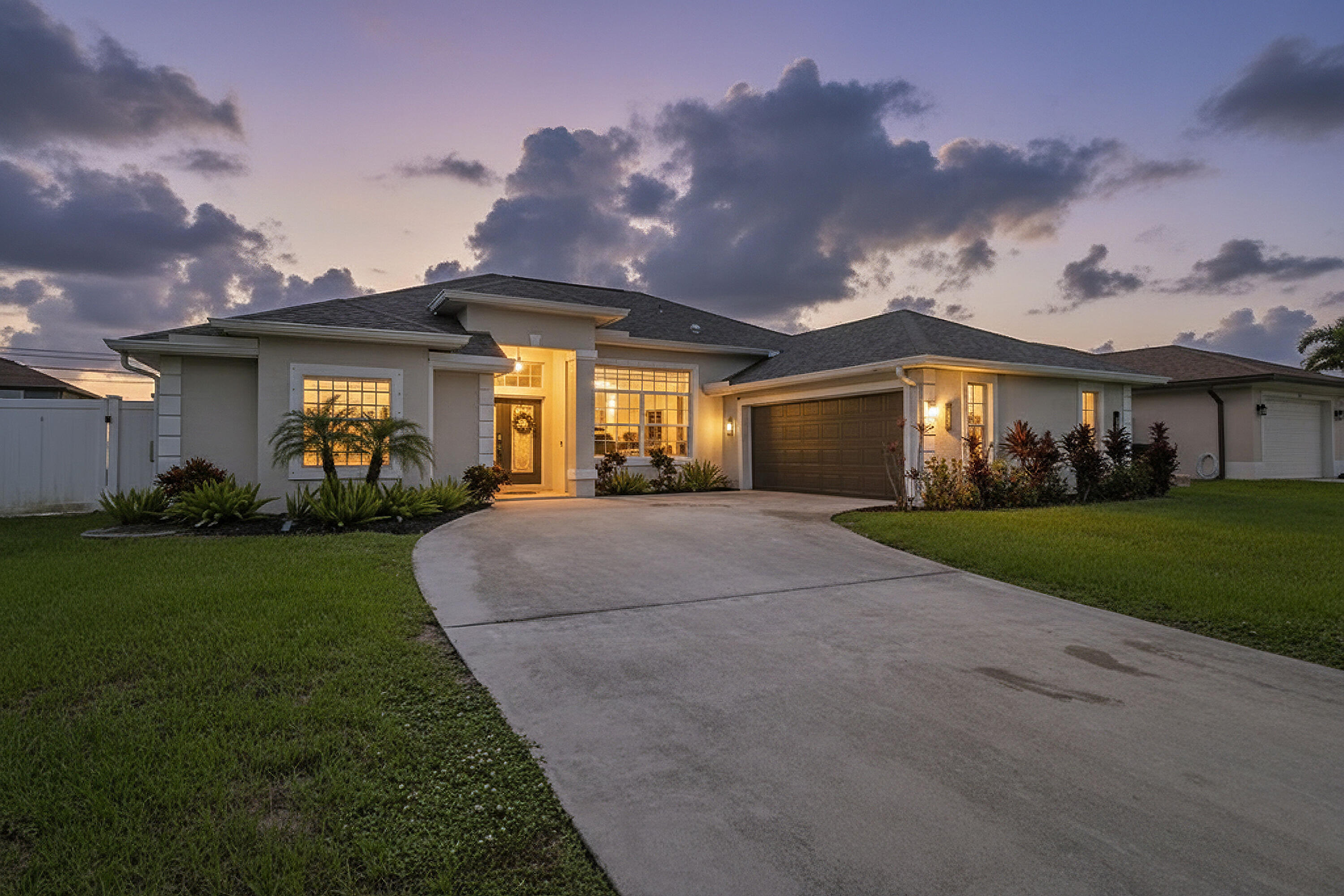1718 SW Penrose Avenue, Port St. Lucie