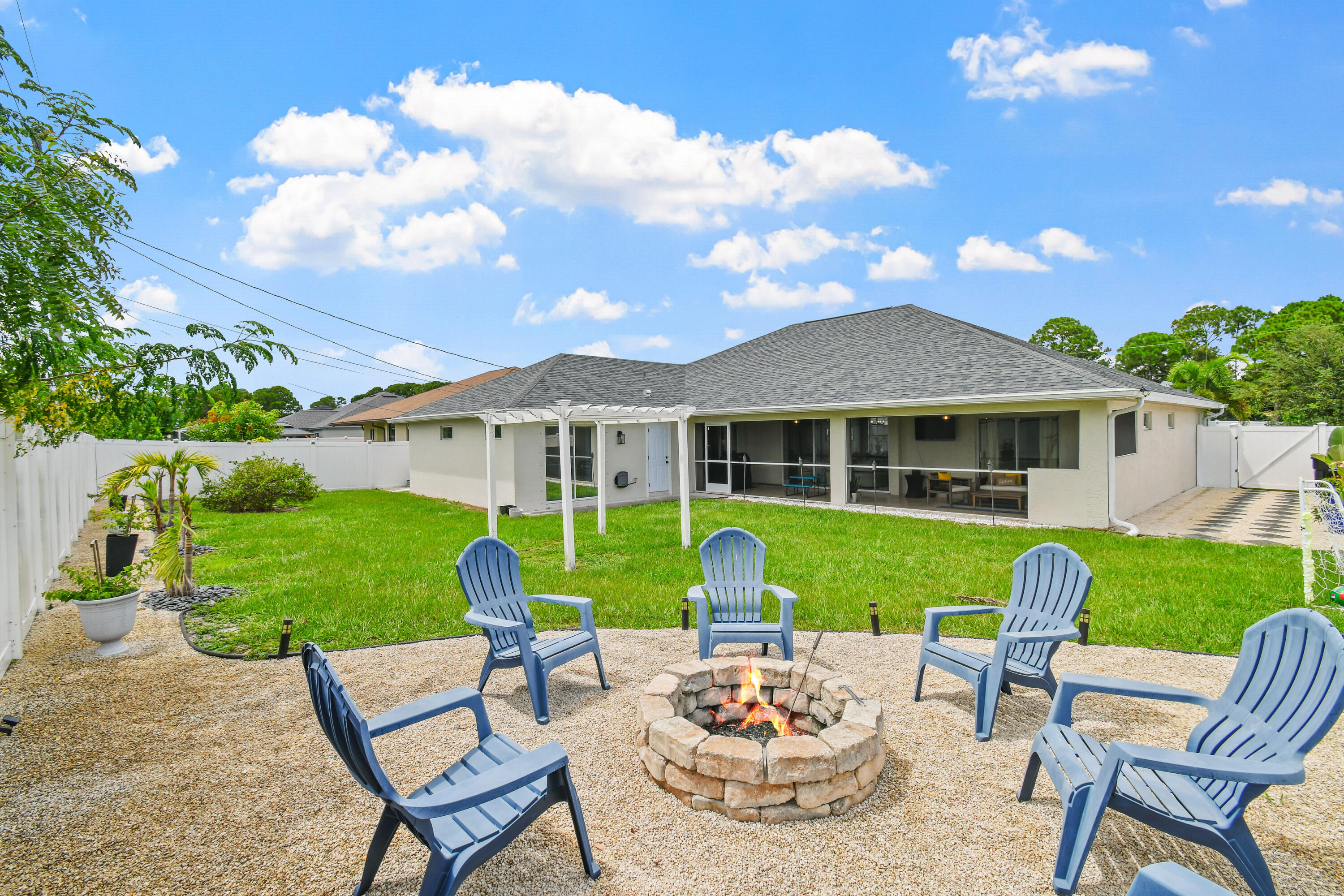 1718 SW Penrose Avenue, Port St. Lucie