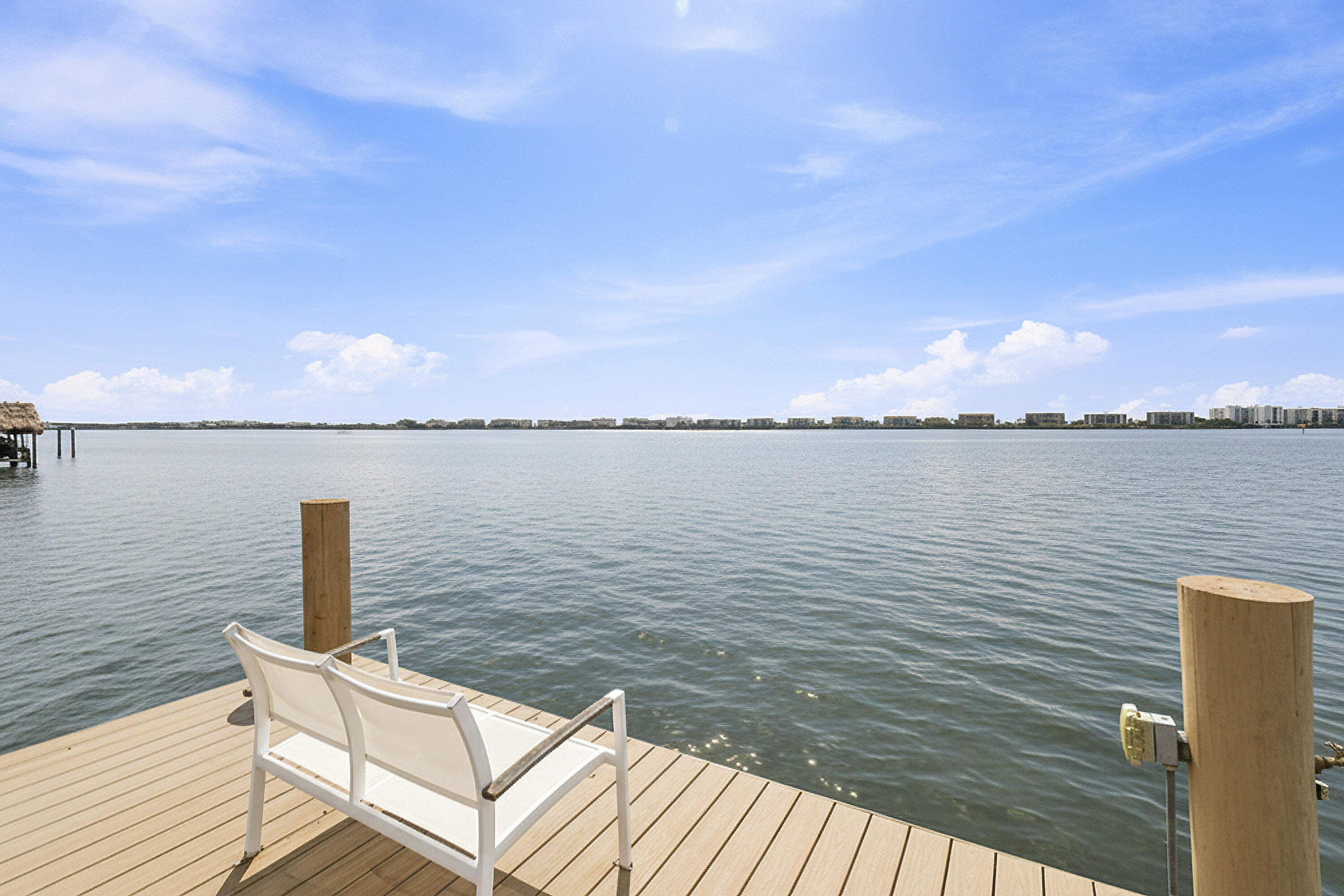 3 Lakeside Palms Court
