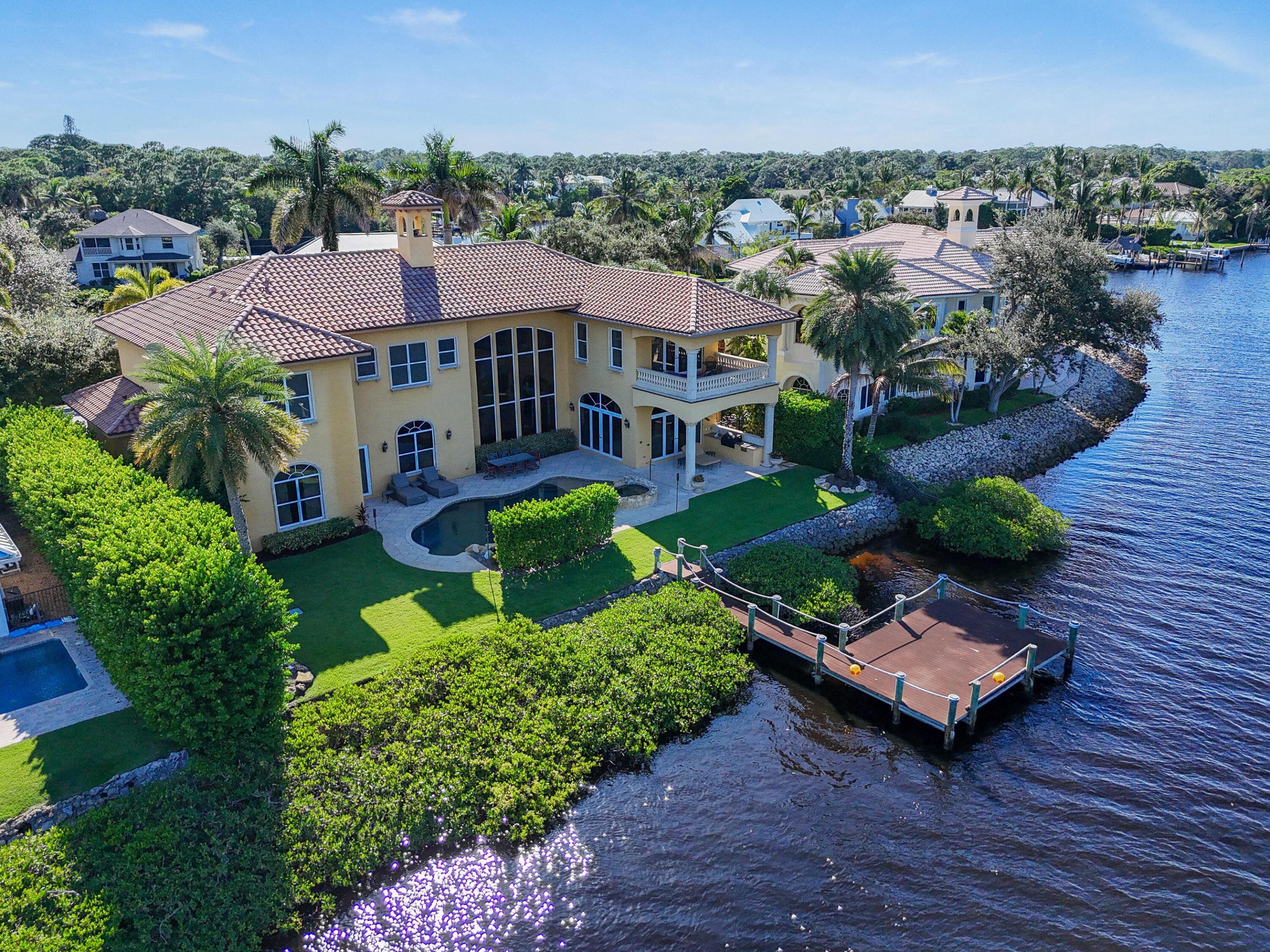 18519 SE Palm Island Lane