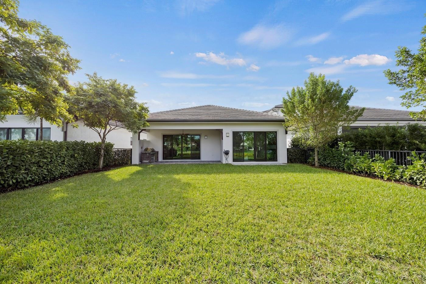 3069 Bellflower Circle