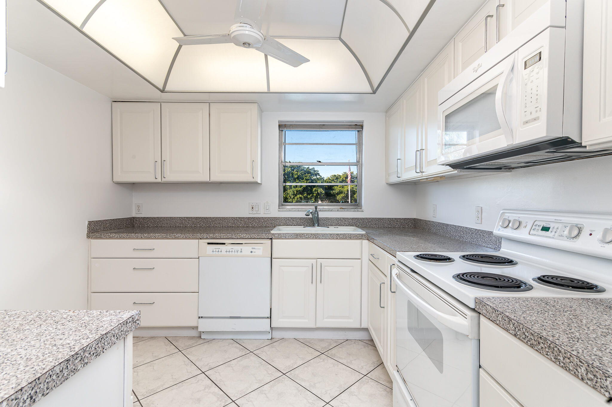 52 Yacht Club Drive 203