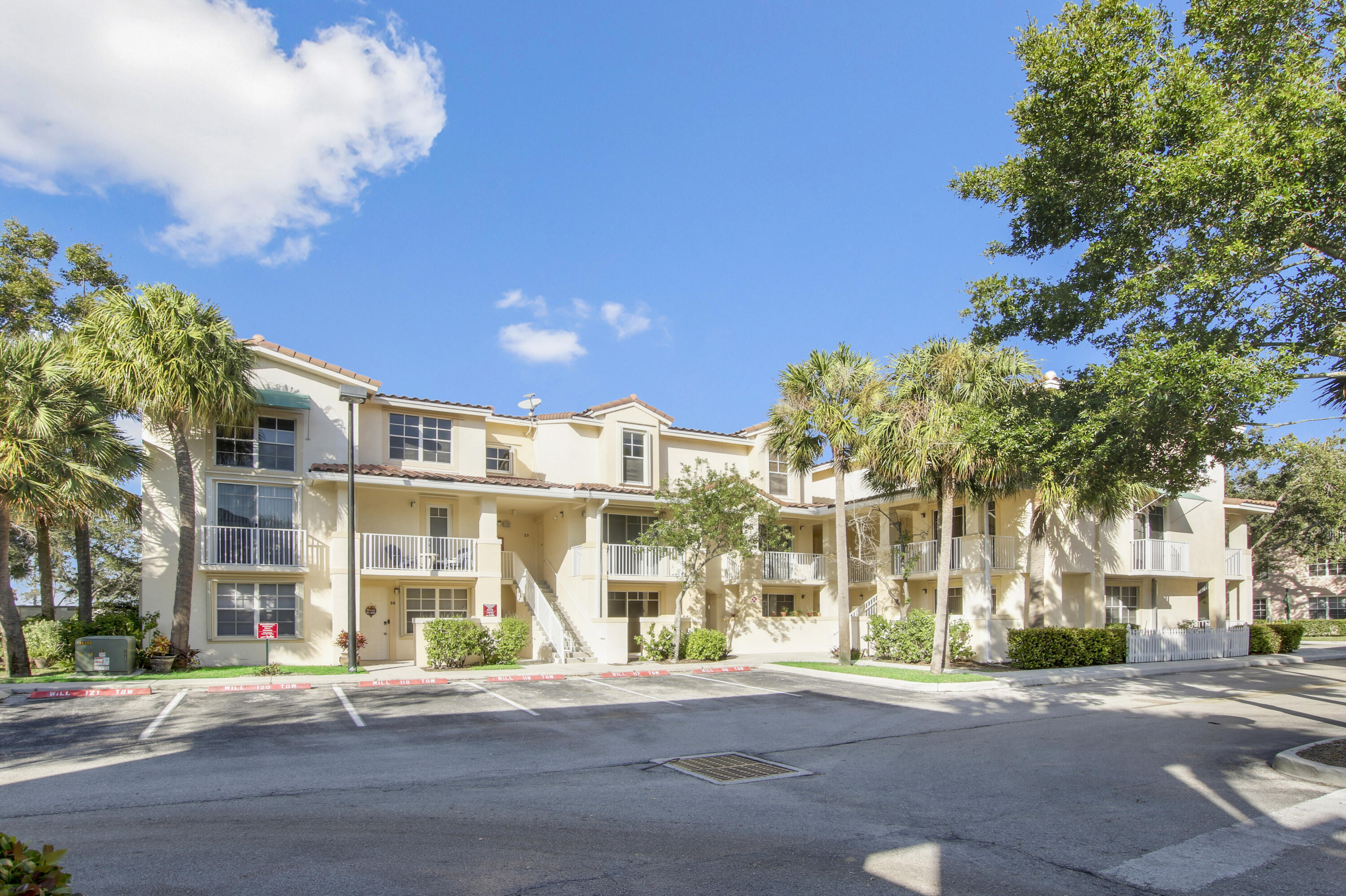 1116 University 24 Boulevard 24