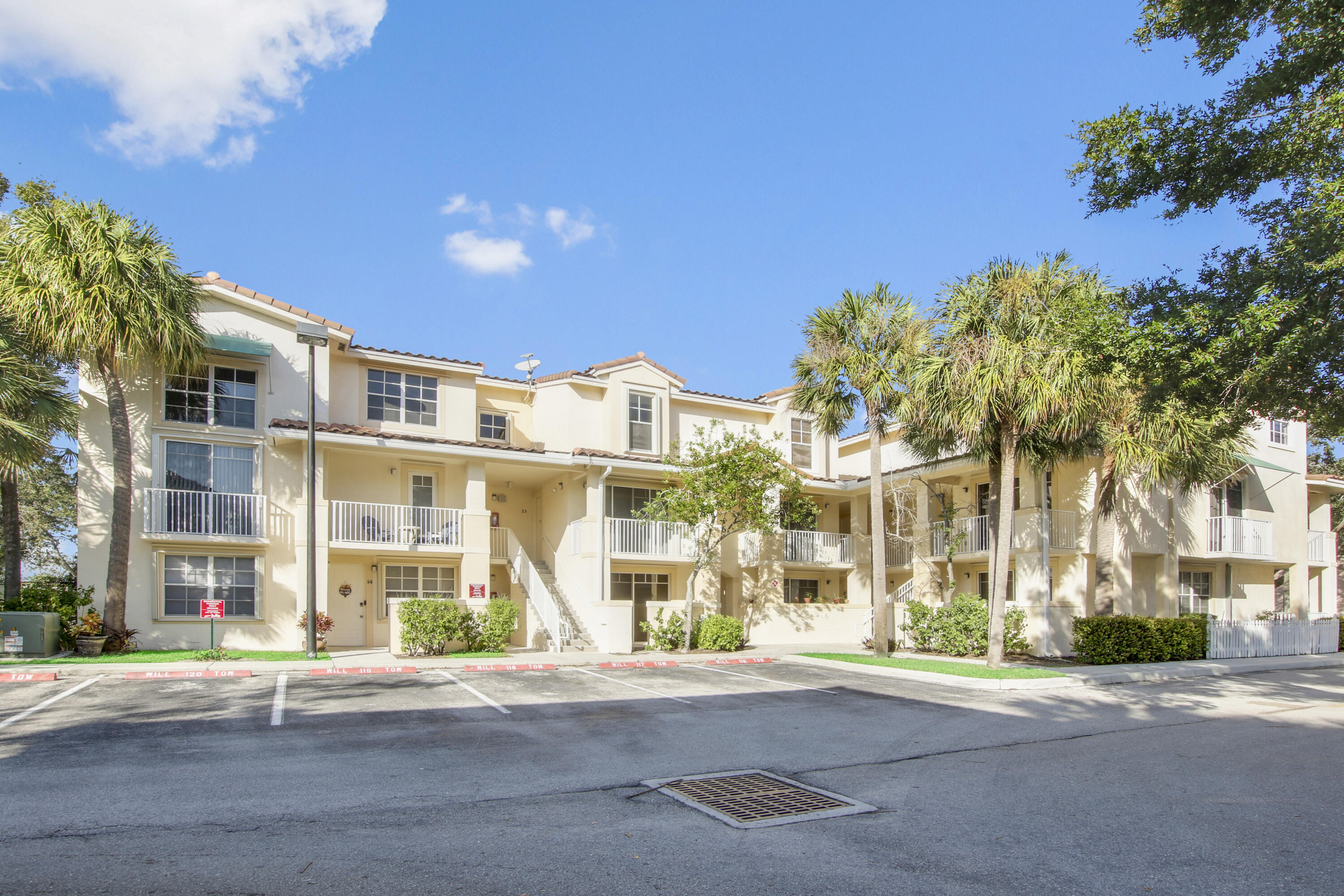1116 University 24 Boulevard 24