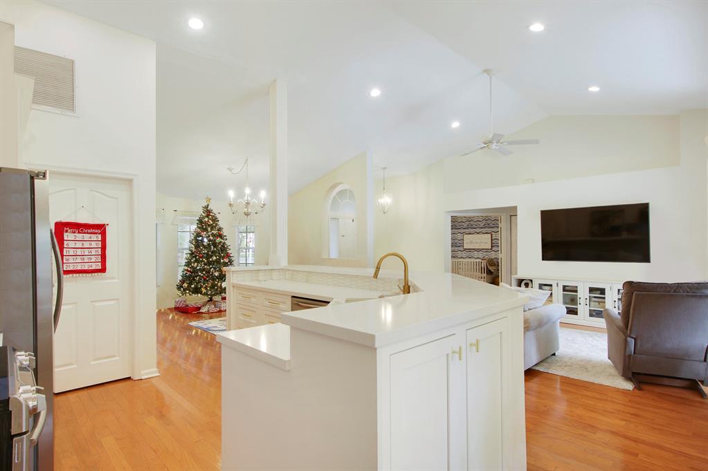 401 Mangrove Point