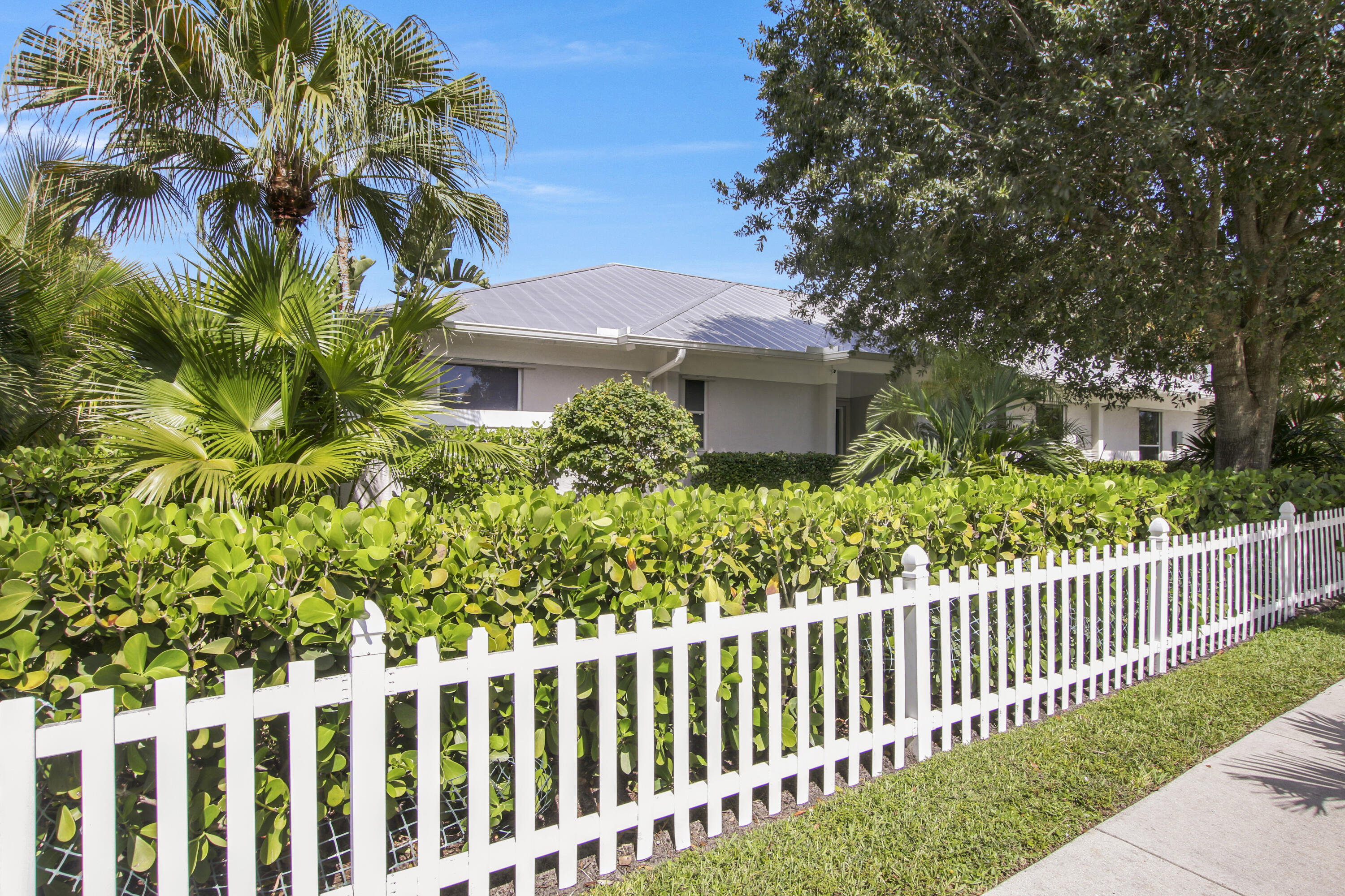 706 Warren Drive