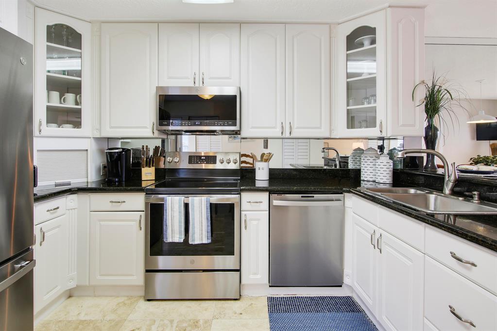 1219 Ocean Dunes Circle