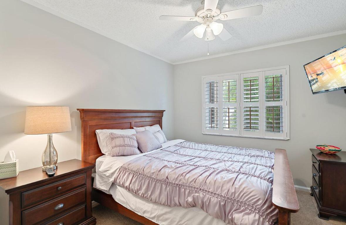 266 Village Boulevard 6102