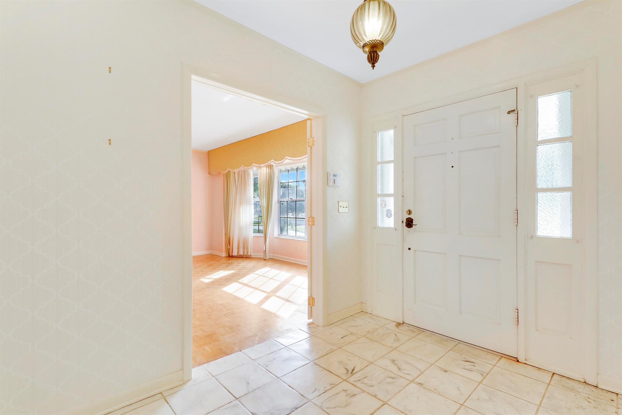 504 Greenway Drive