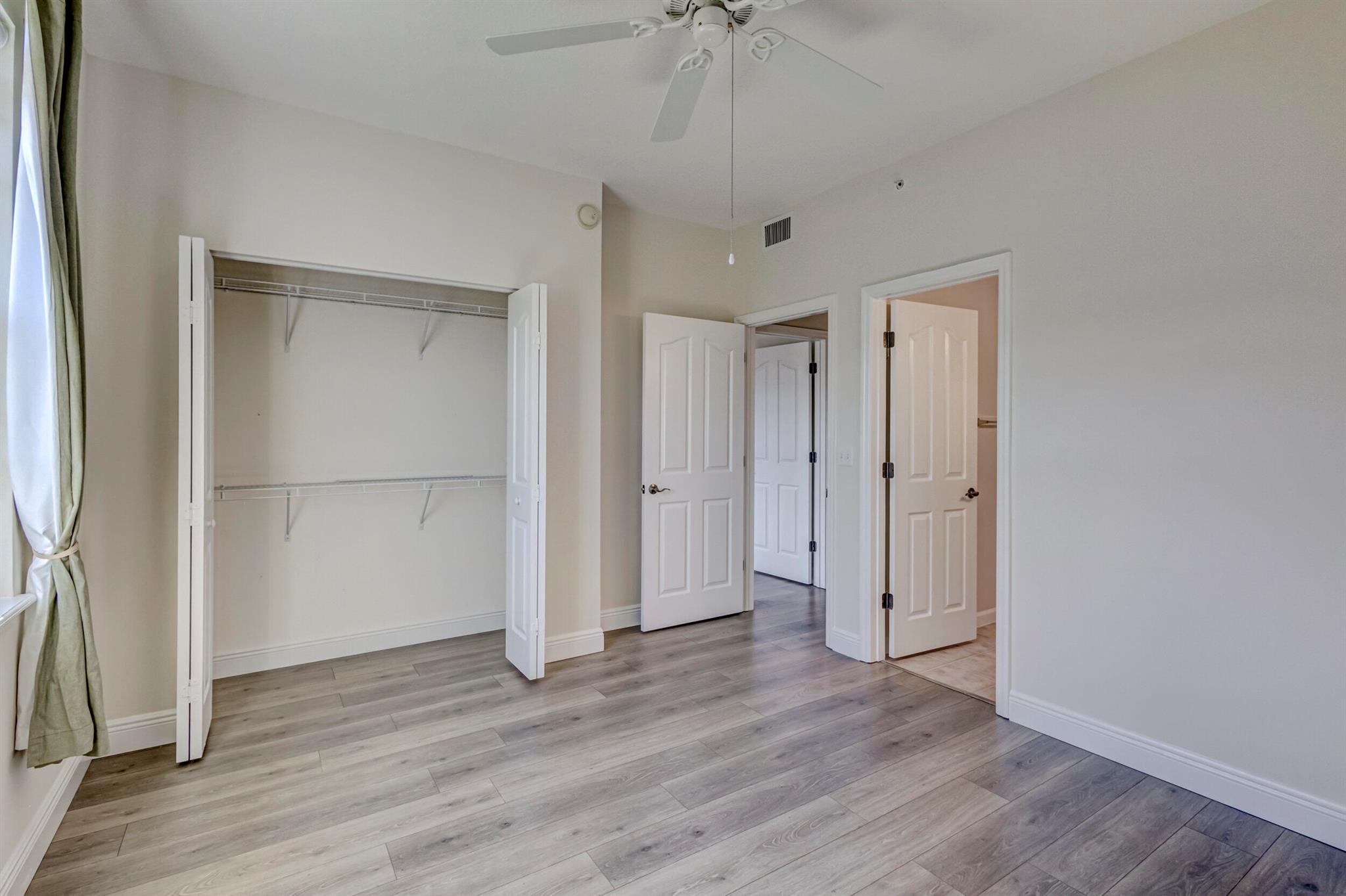 125 Galicia Way 206