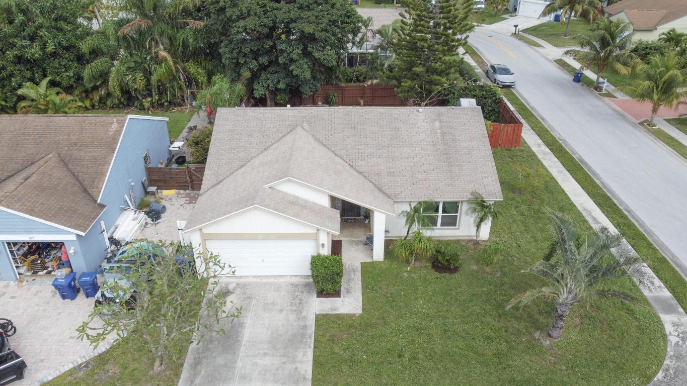 107 Greenbriar Drive