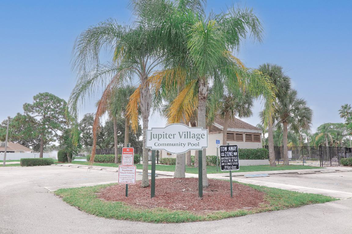 107 Greenbriar Drive