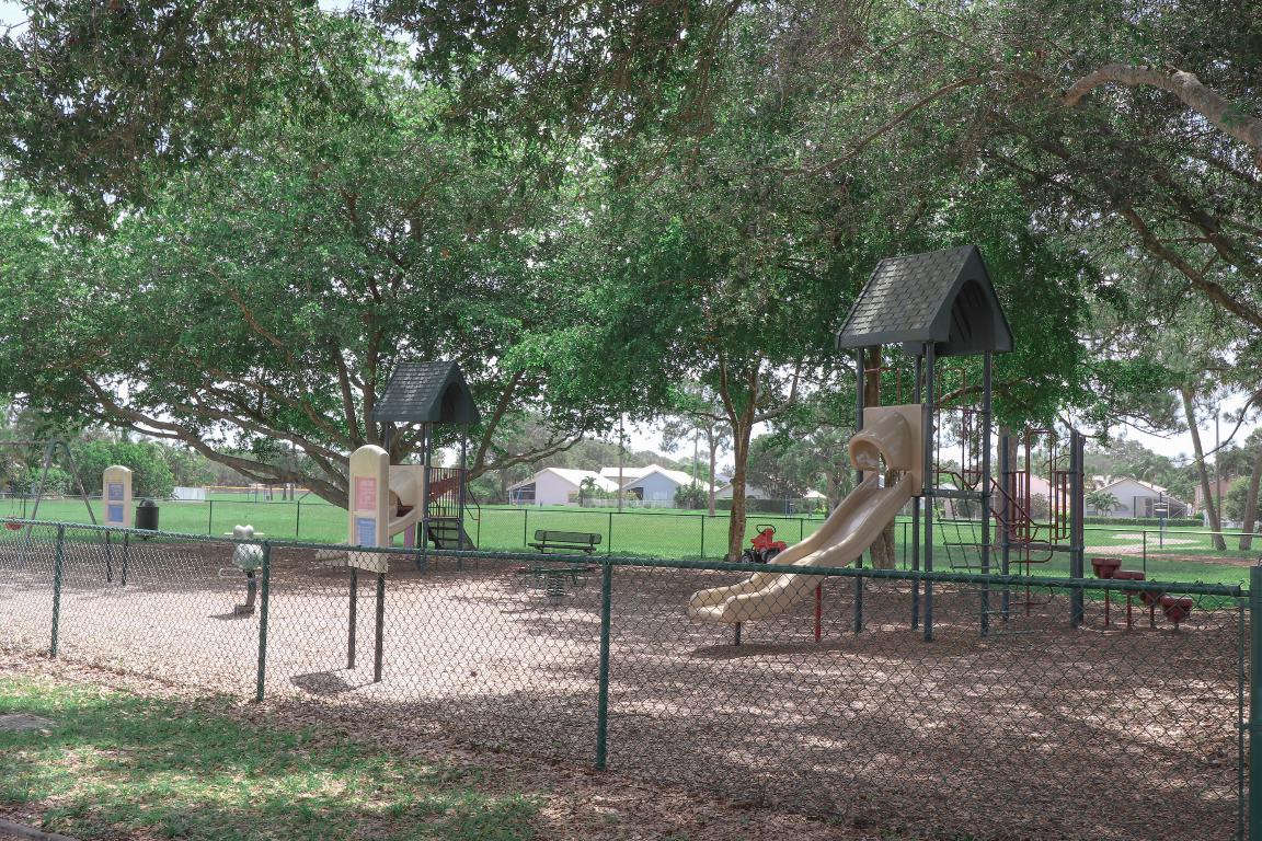 107 Greenbriar Drive