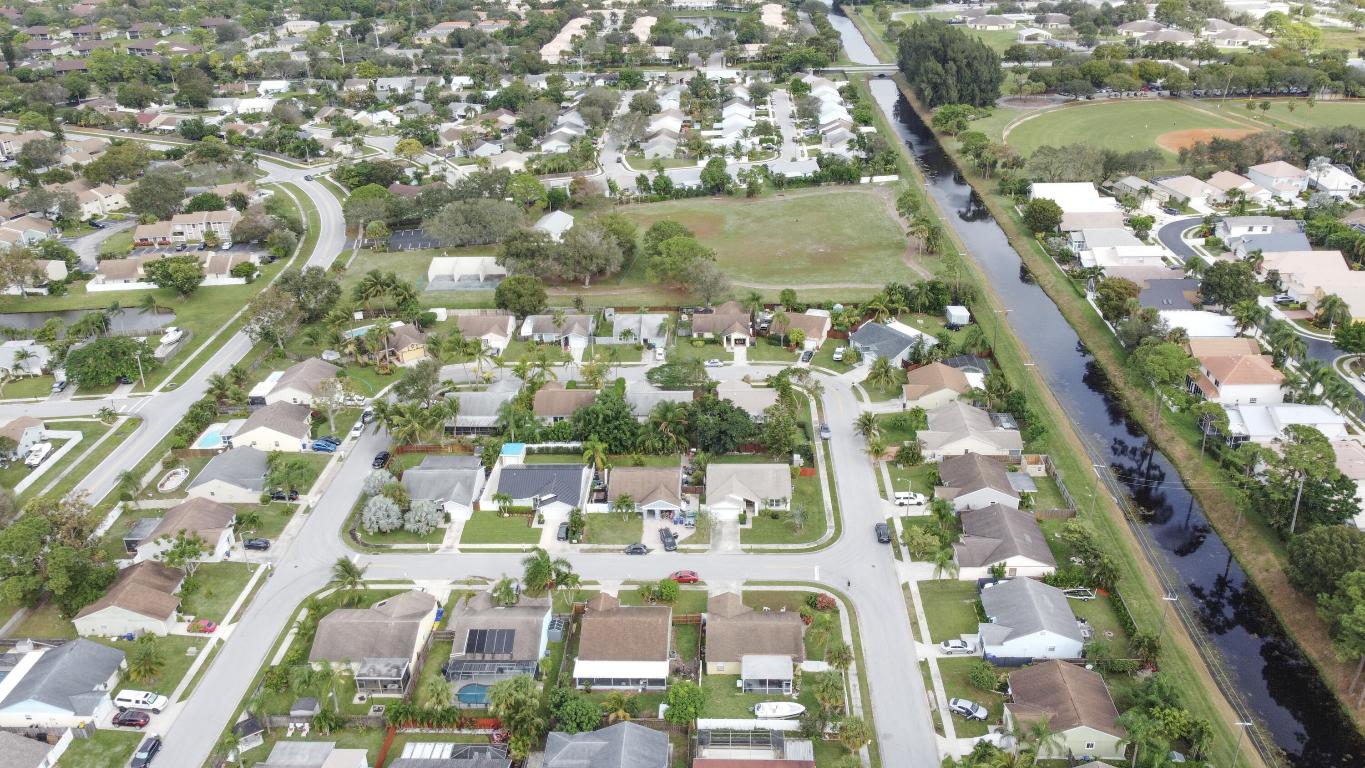 107 Greenbriar Drive