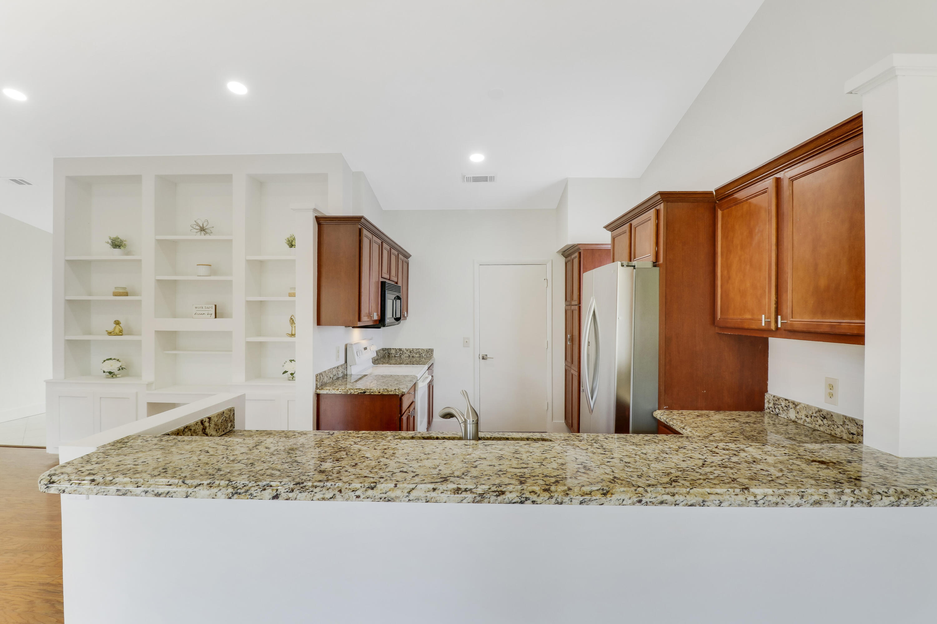 107 Greenbriar Drive Drive