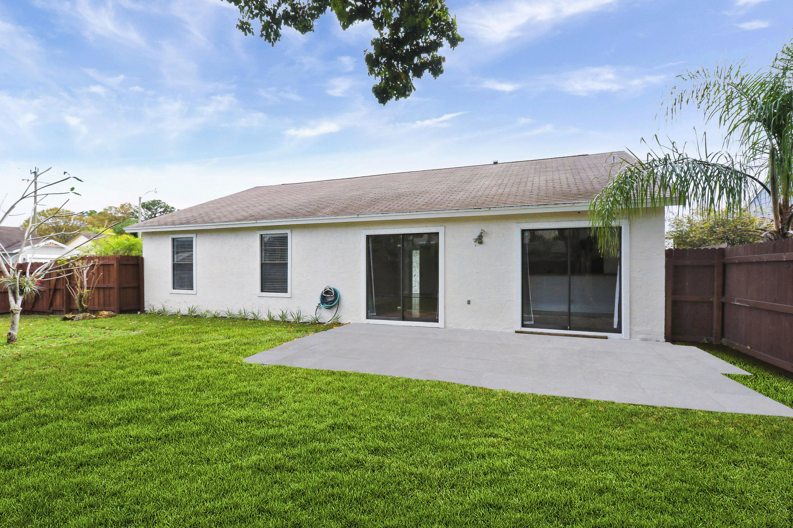 107 Greenbriar Drive Drive