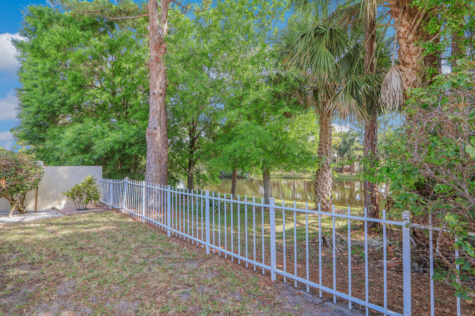 7499 SE Bay Cedar Circle